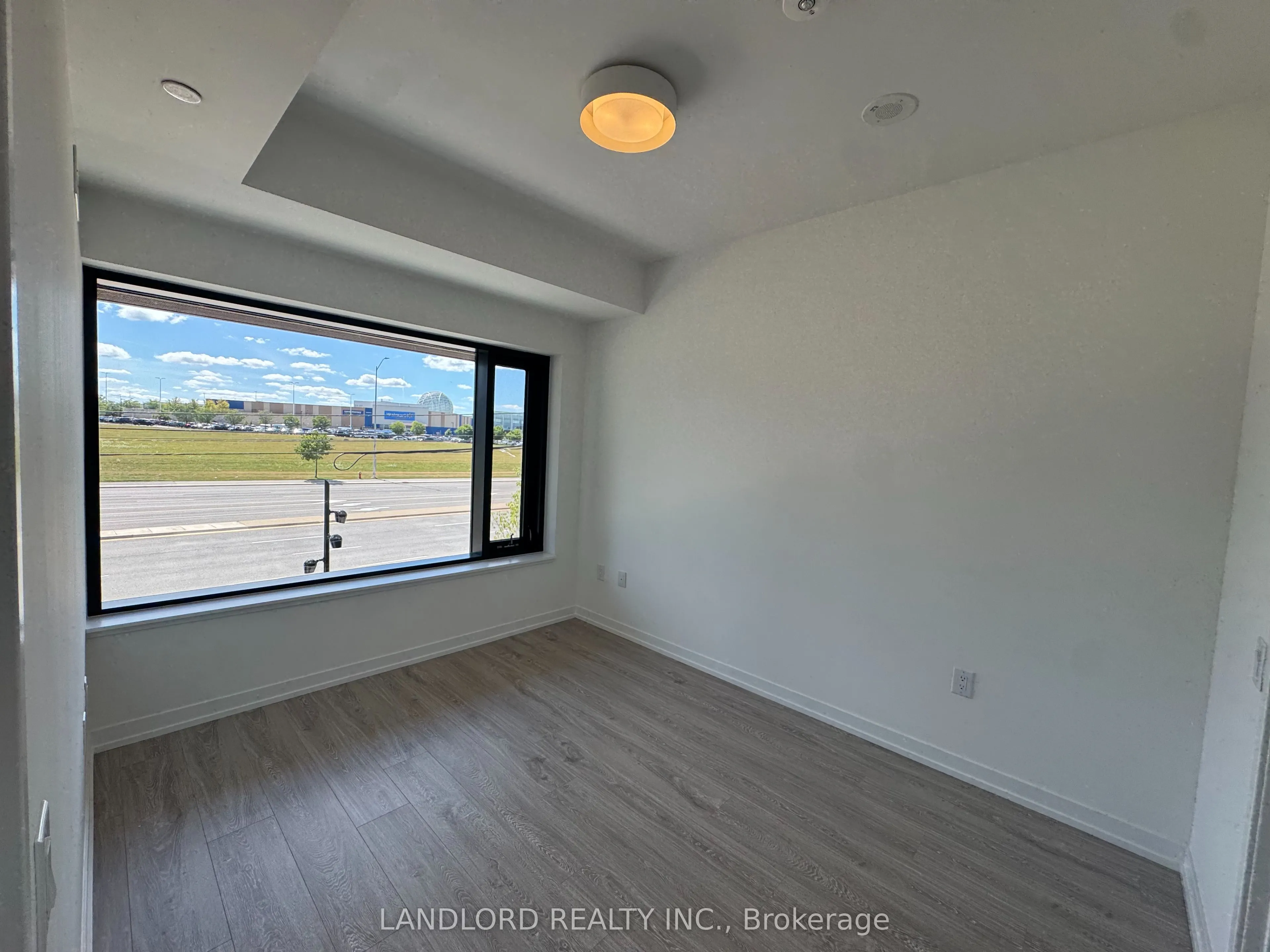 2485 Eglinton Avenue W #321
