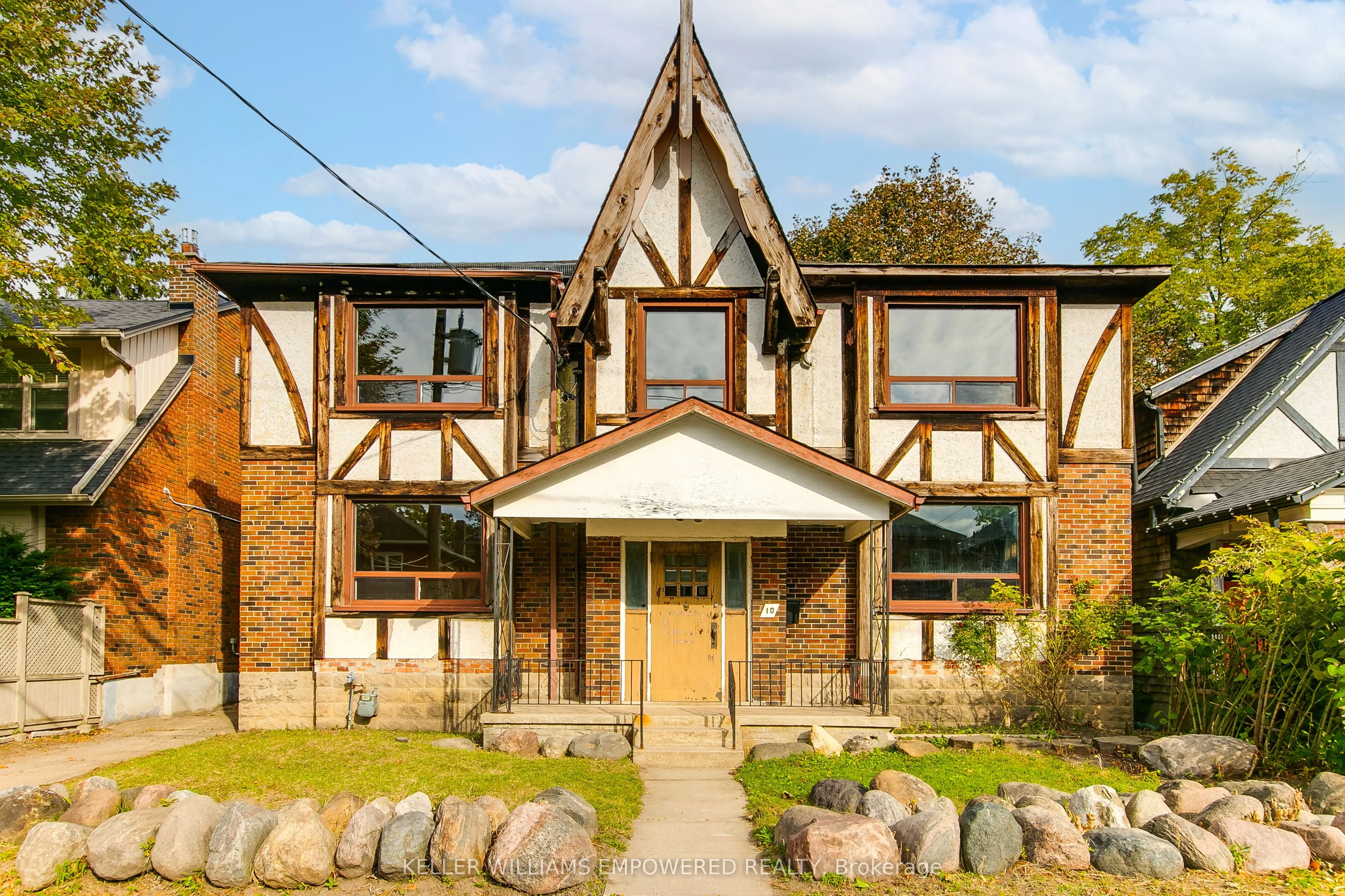 10 Lessard Avenue