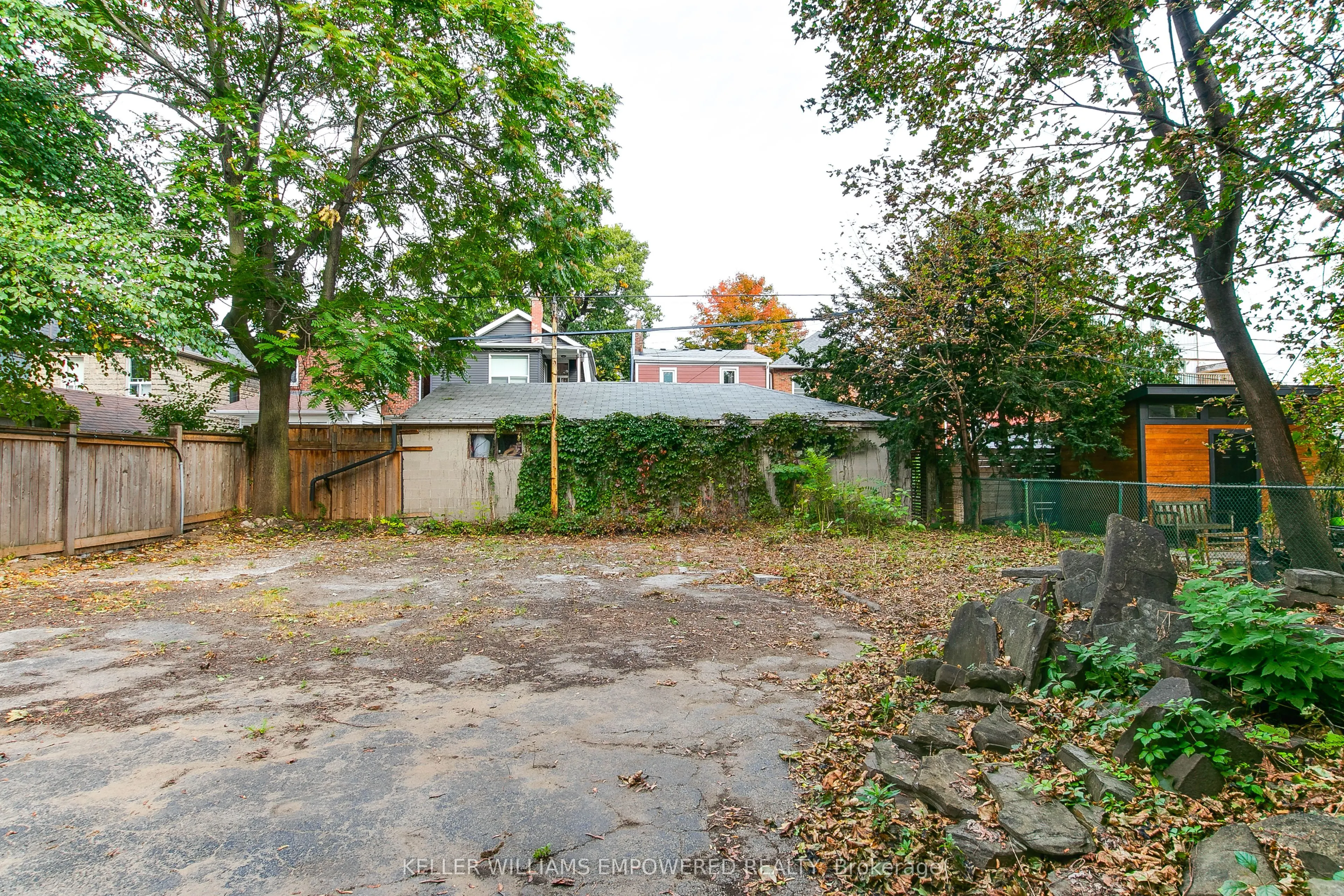 10 Lessard Avenue