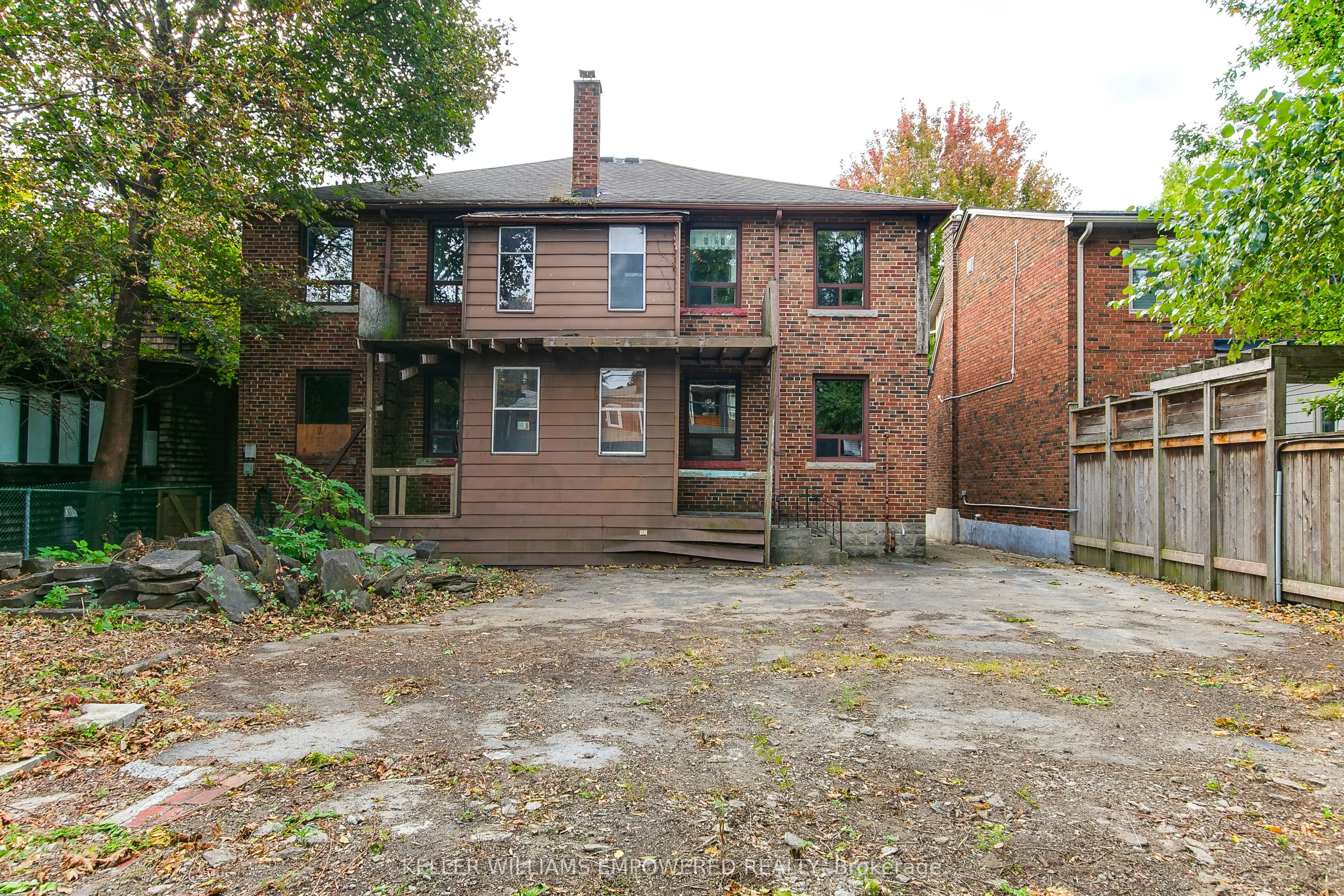 10 Lessard Avenue