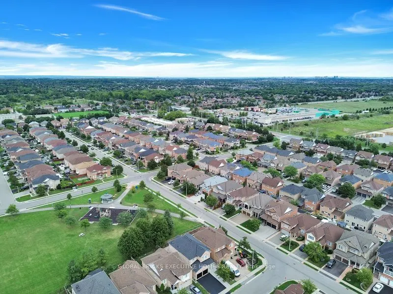 122 Pappain Crescent