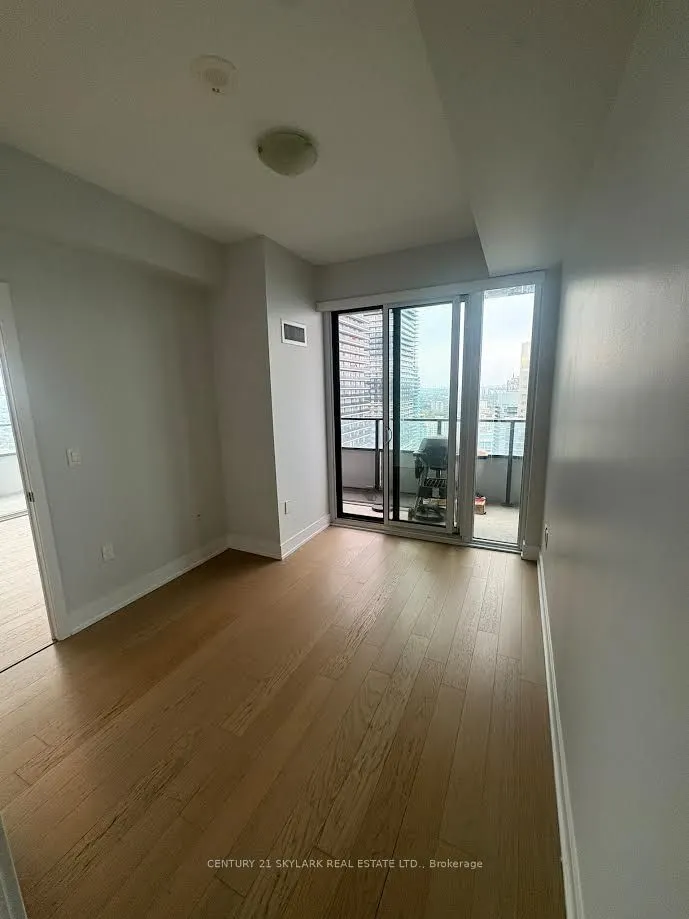 20 Shore Breeze Drive #3503