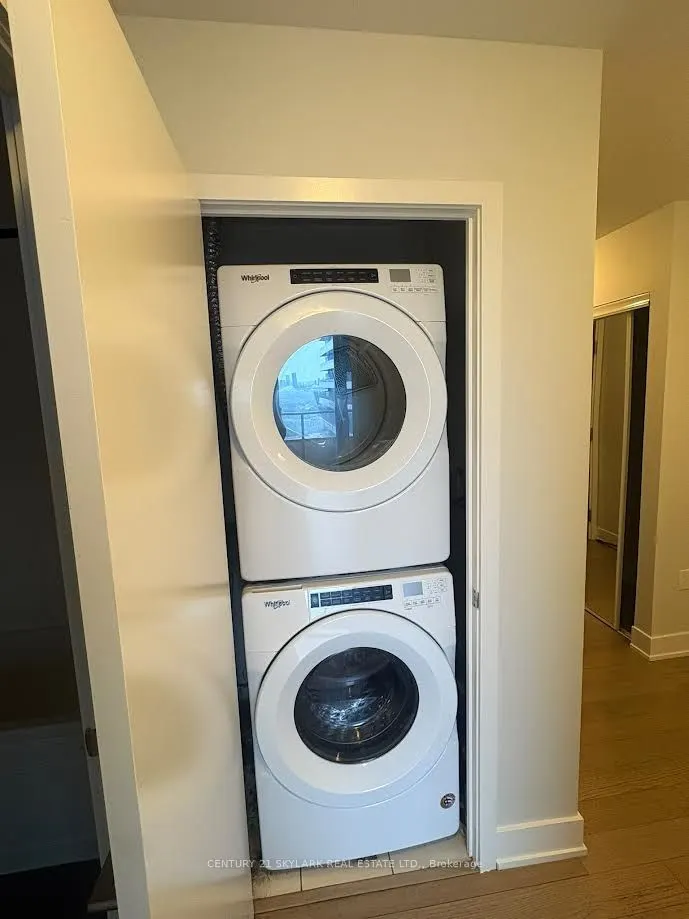 20 Shore Breeze Drive #3503