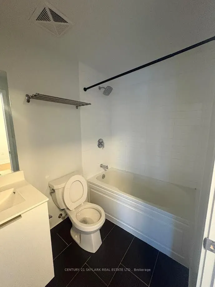 20 Shore Breeze Drive #3503