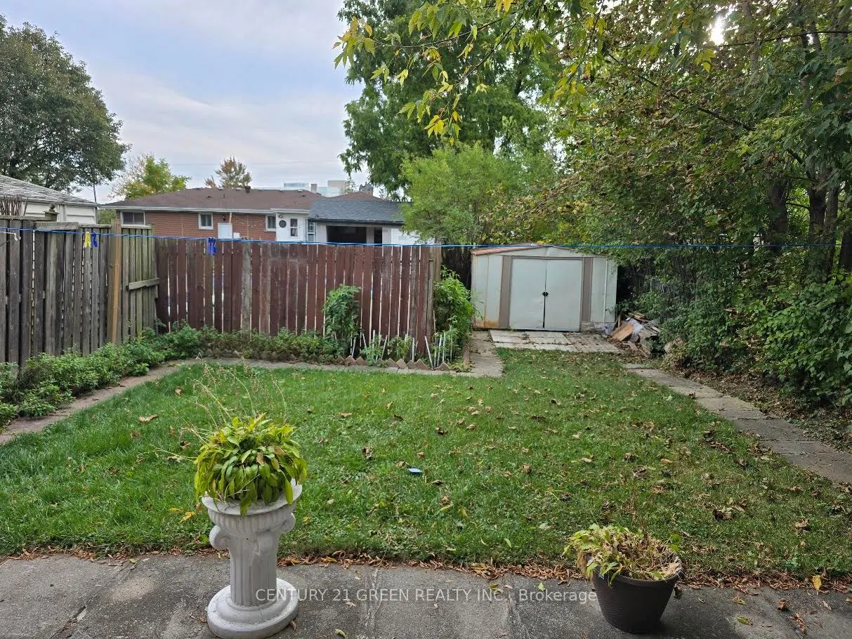 18 Curtis Drive