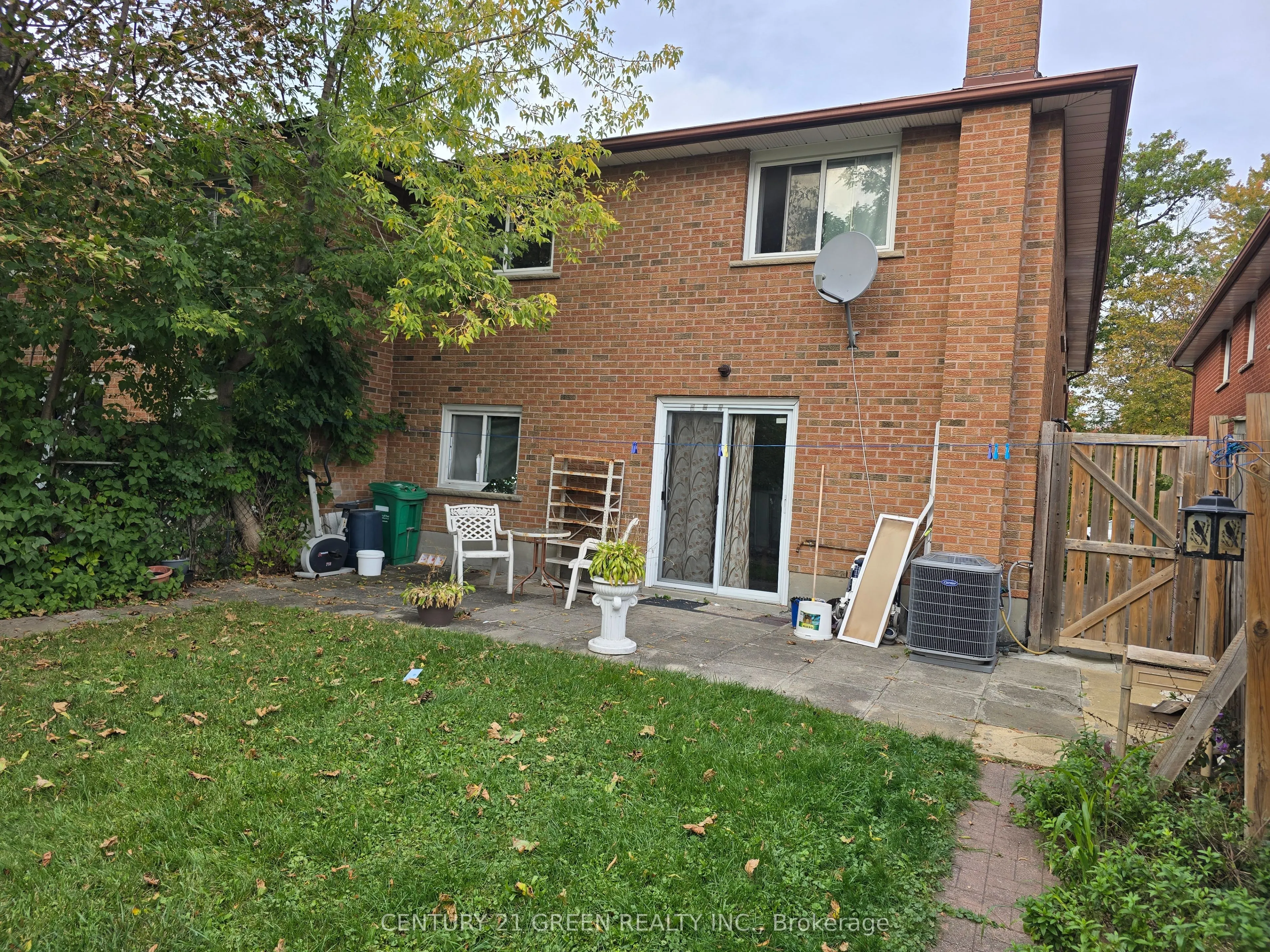 18 Curtis Drive