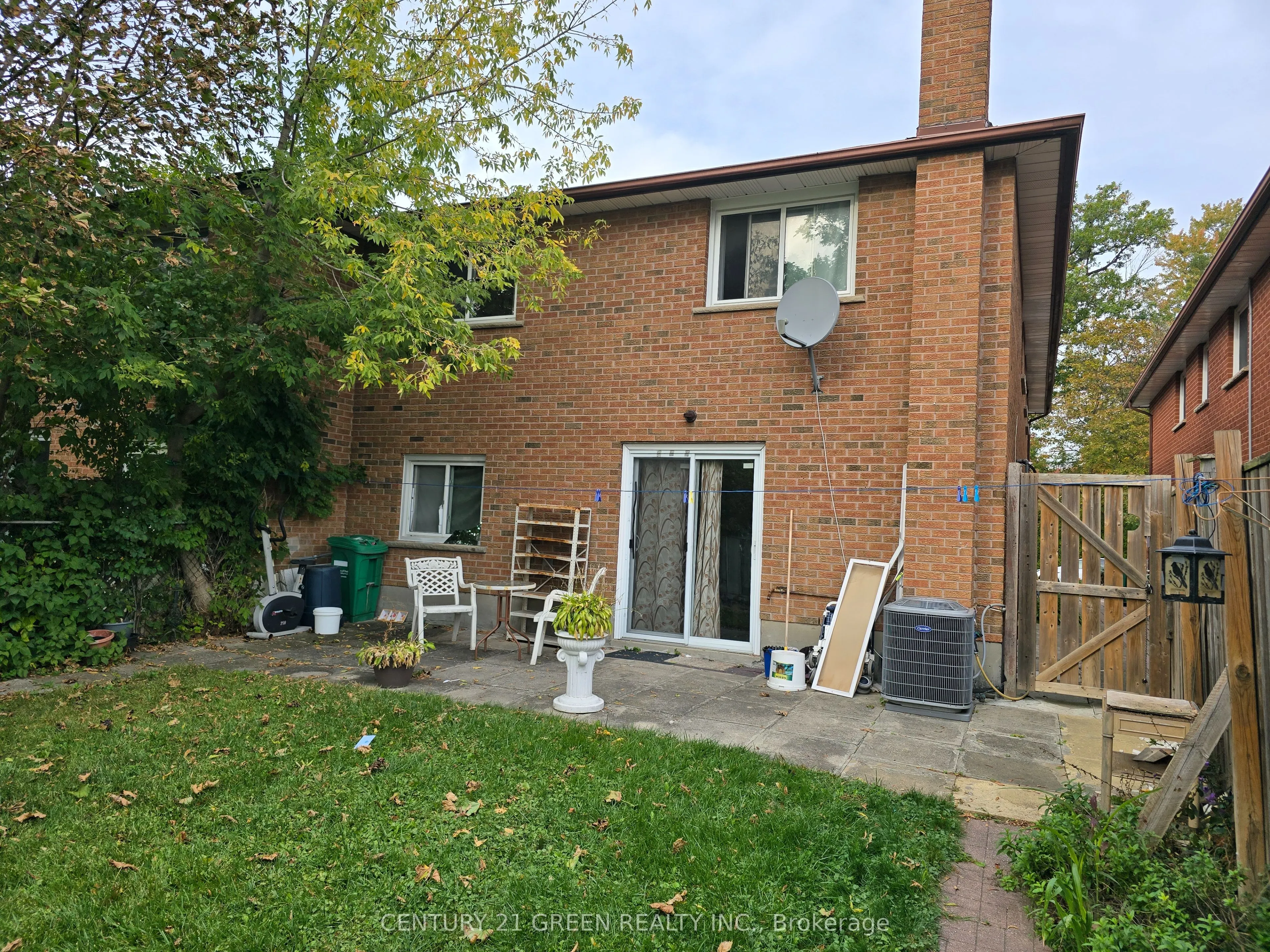 18 Curtis Drive
