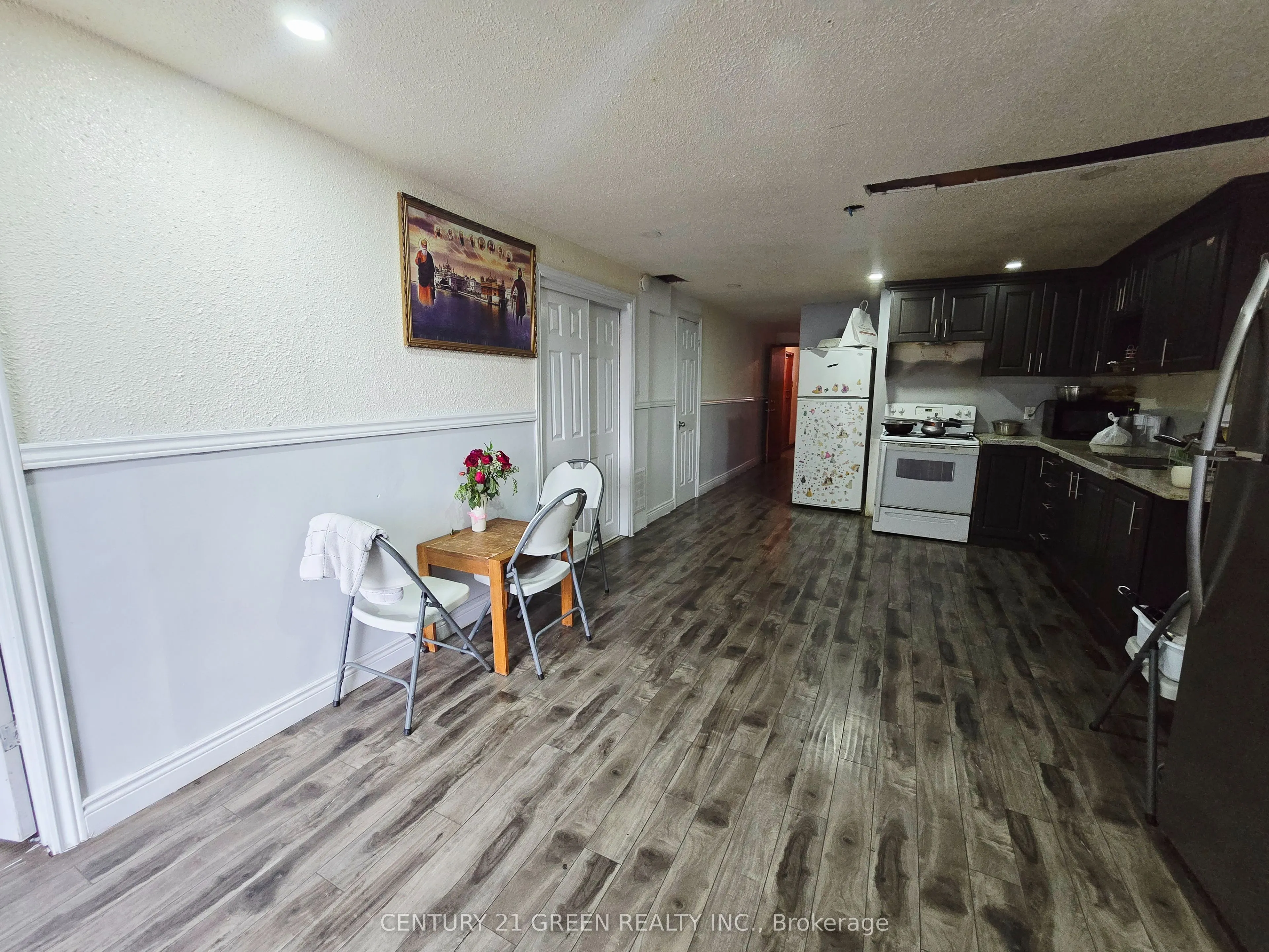 18 Curtis Drive