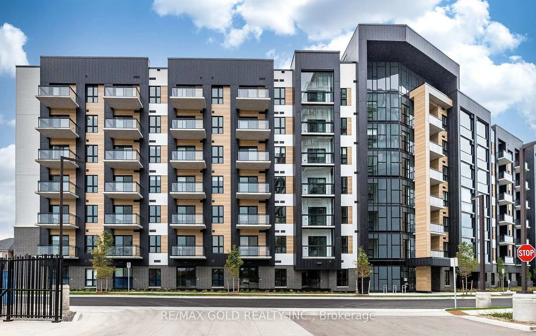 3008 William Cutmore Boulevard #605