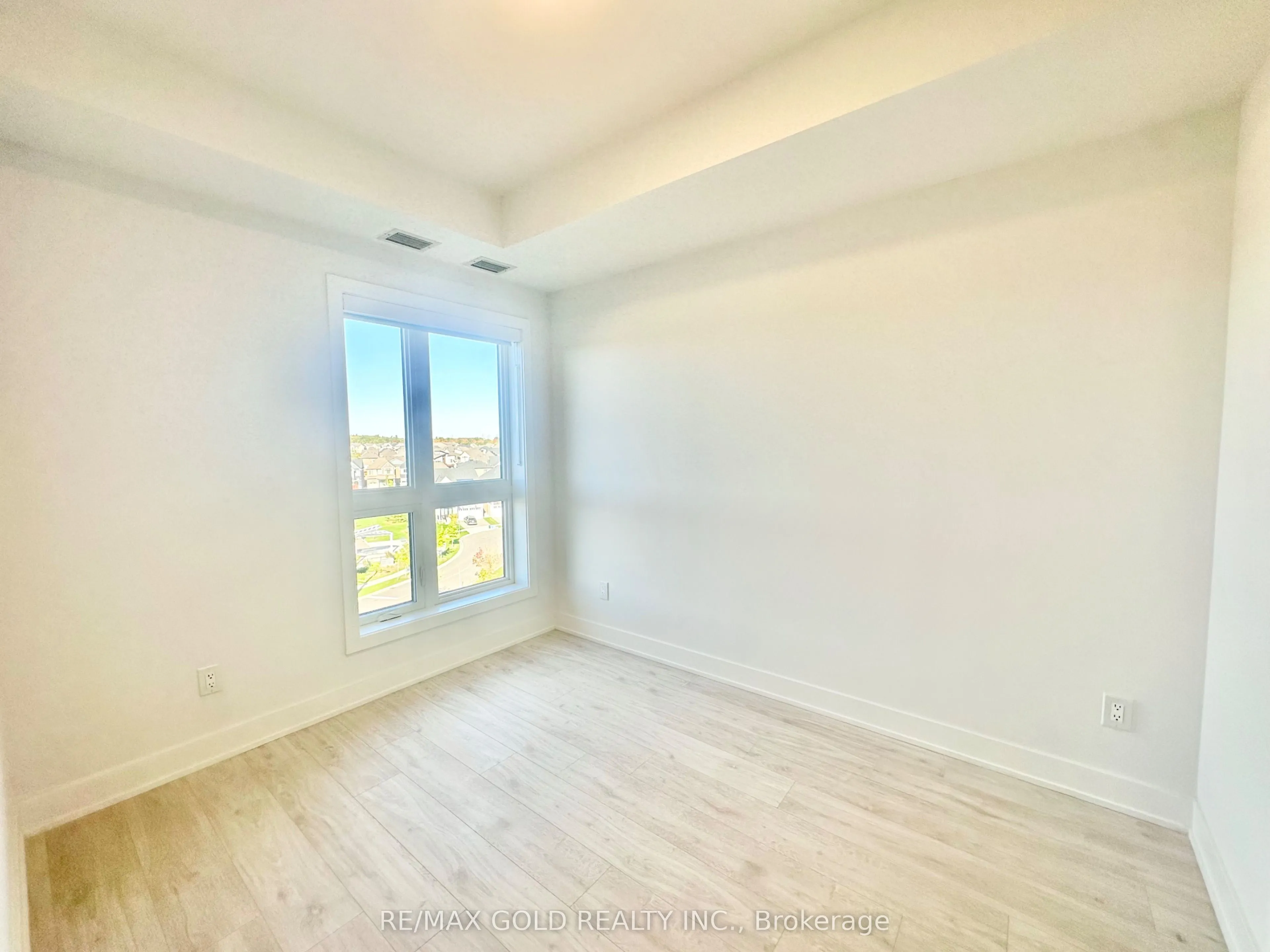 3008 William Cutmore Boulevard #605