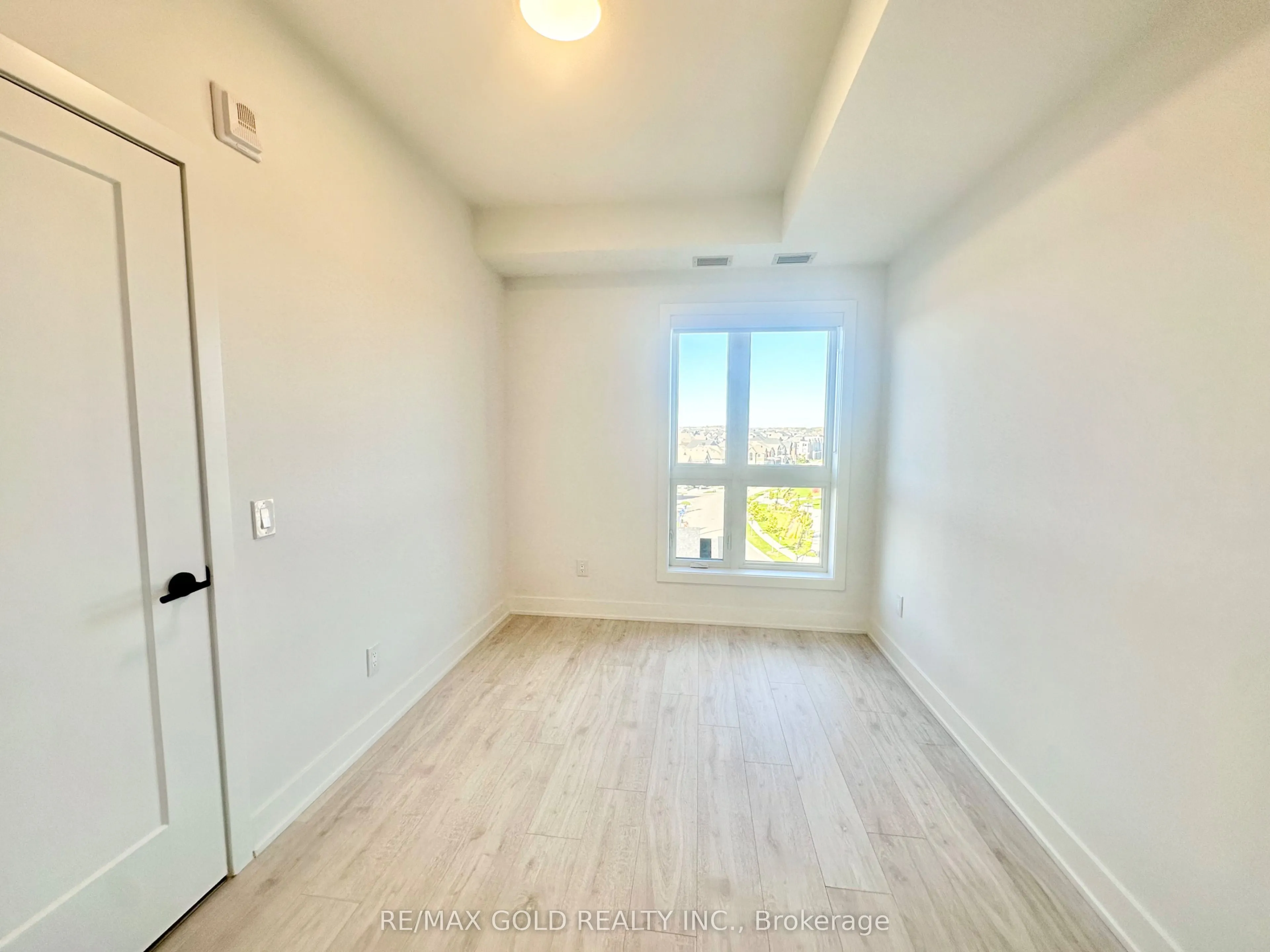 3008 William Cutmore Boulevard #605