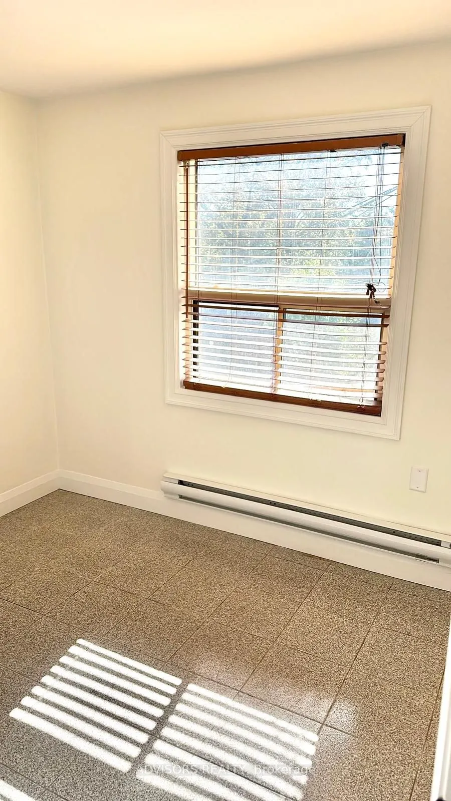 3717 Lakeshore Boulevard W #4
