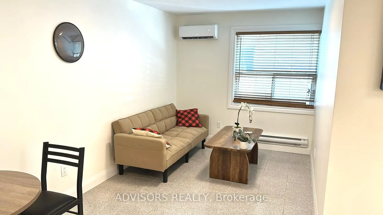 3717 Lakeshore Boulevard W #4