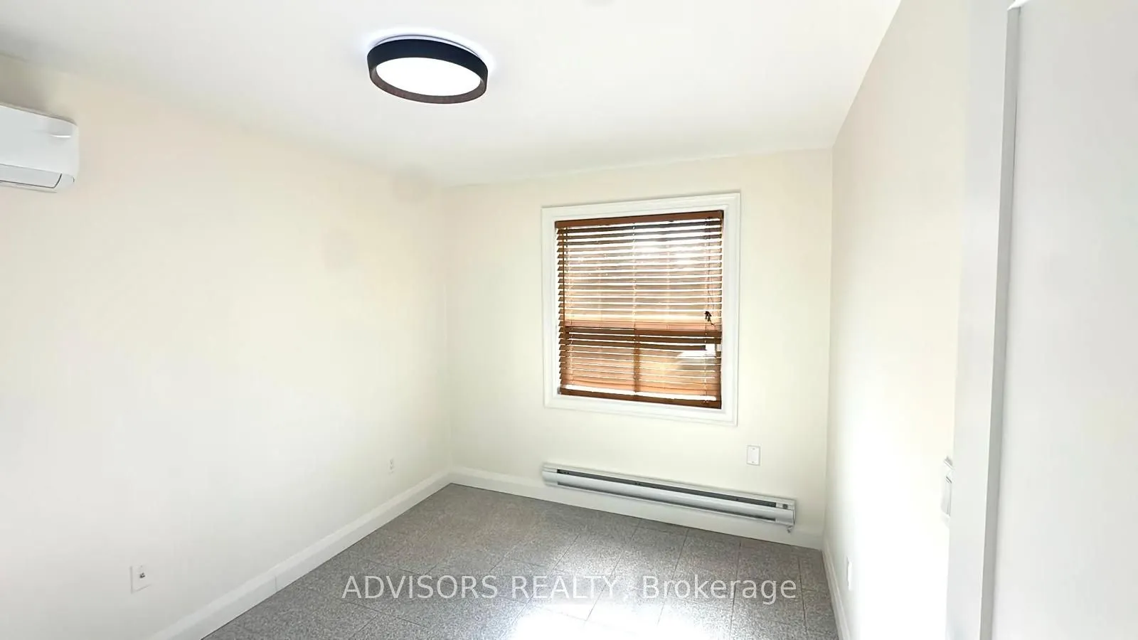 3717 Lakeshore Boulevard W #4