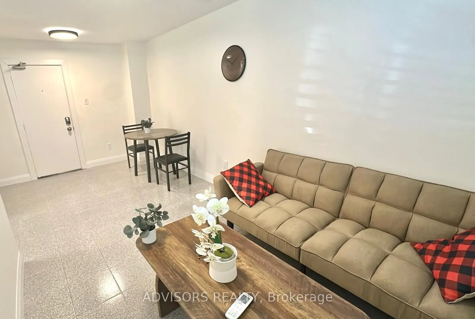 3717 Lakeshore Boulevard W #4