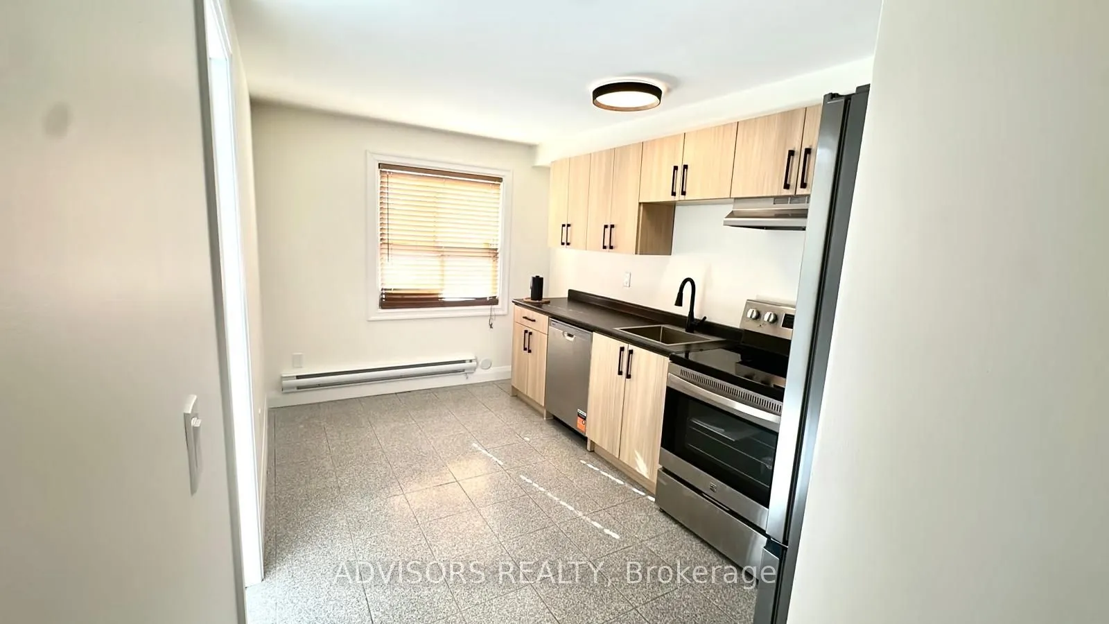 3717 Lakeshore Boulevard W #4