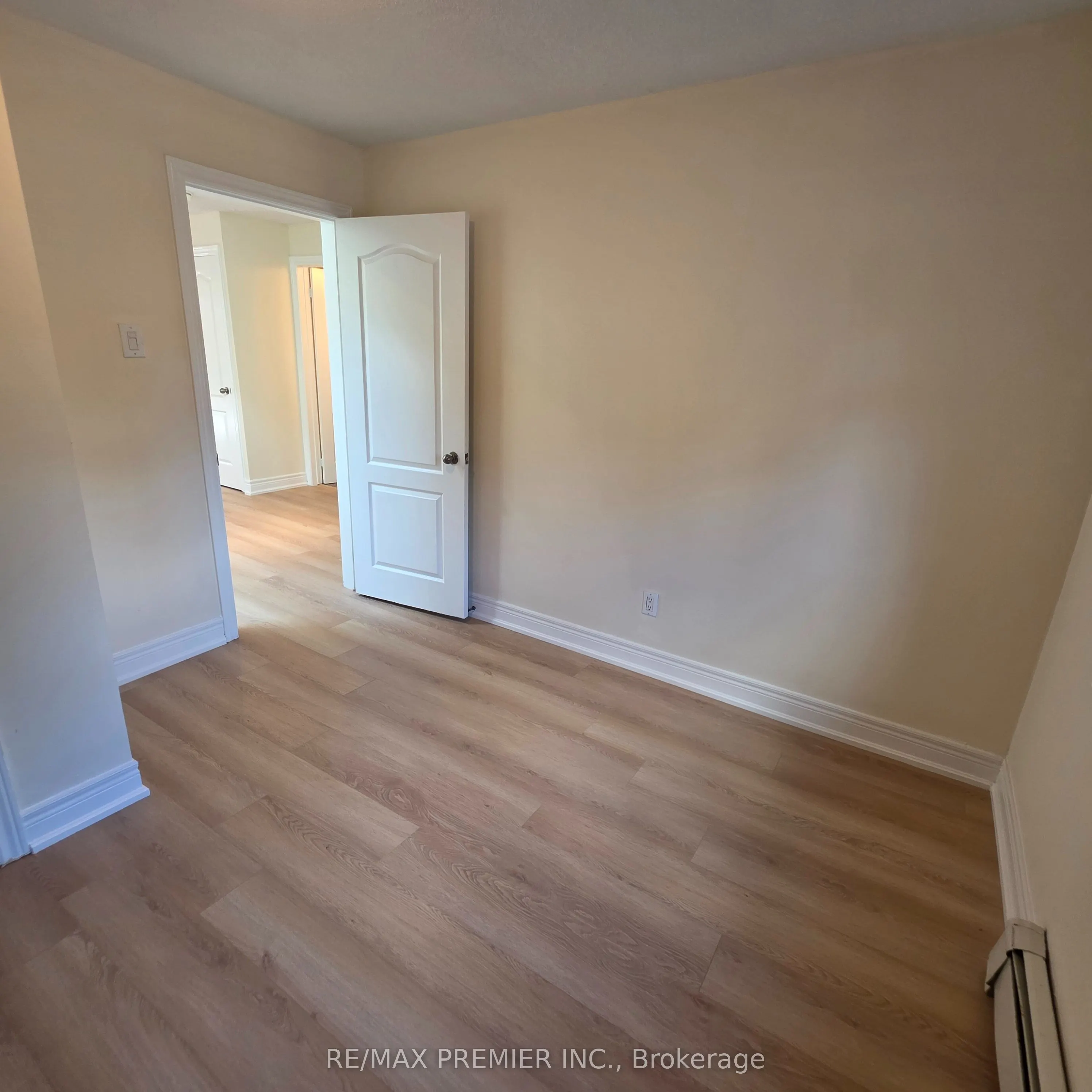 1487 King Street W #103 - Upper