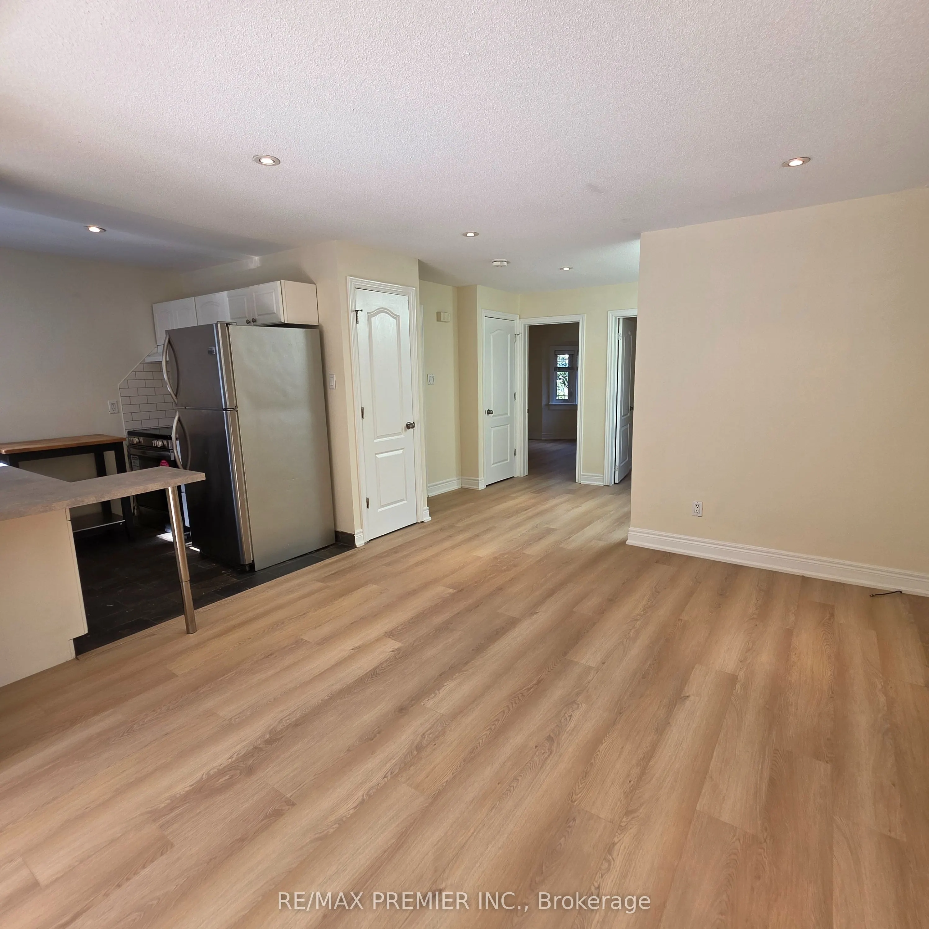 1487 King Street W #103 - Upper