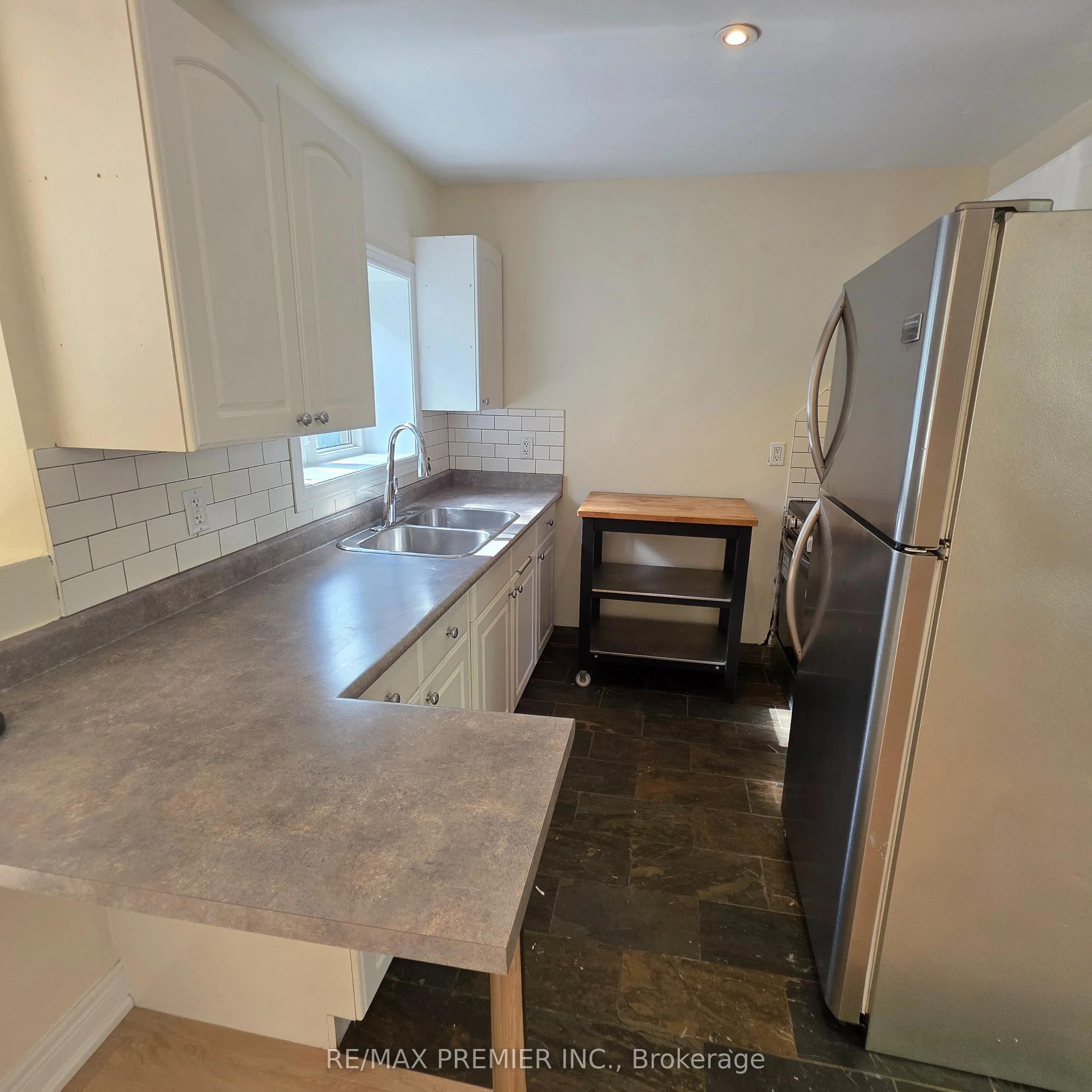 1487 King Street W #103 - Upper
