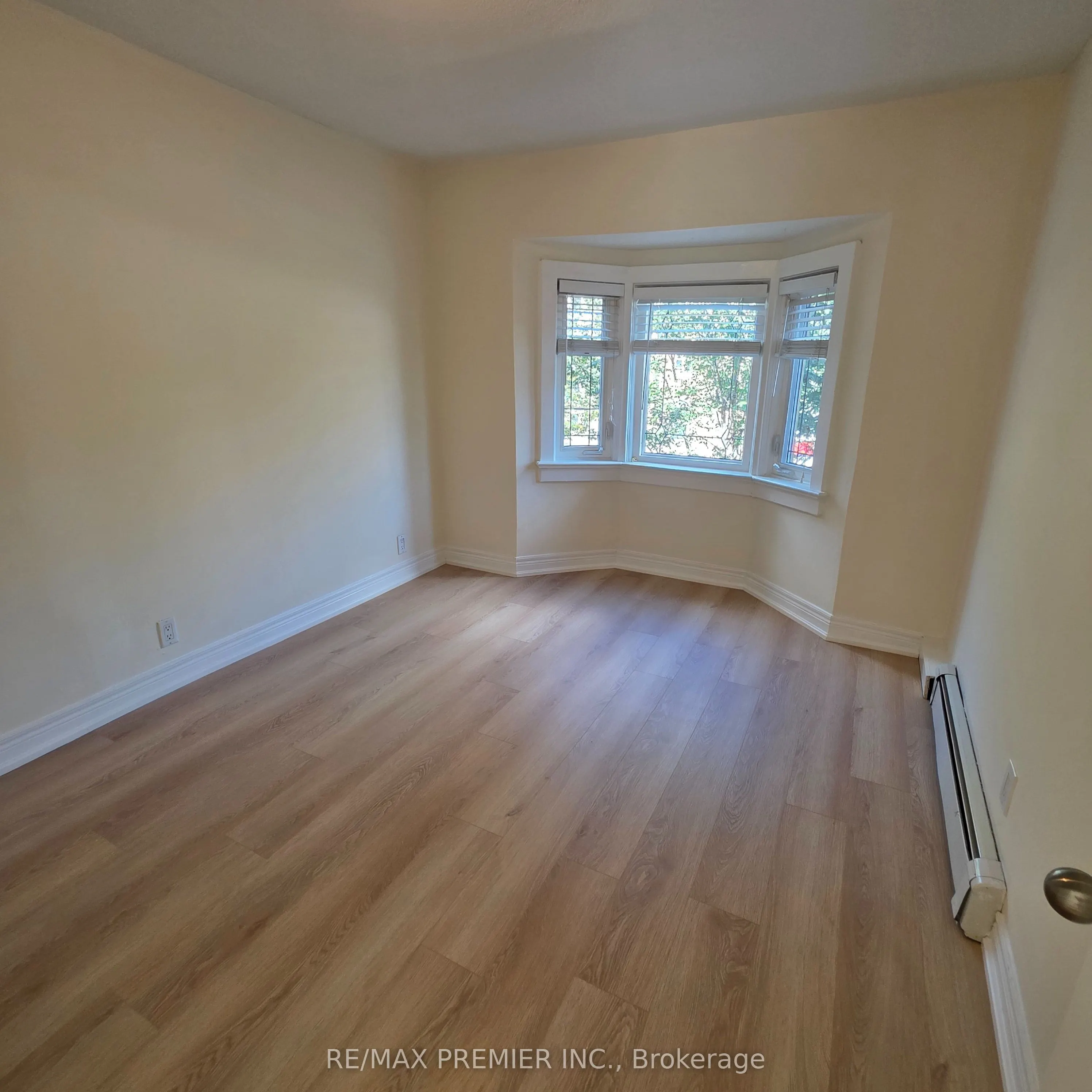 1487 King Street W #103 - Upper