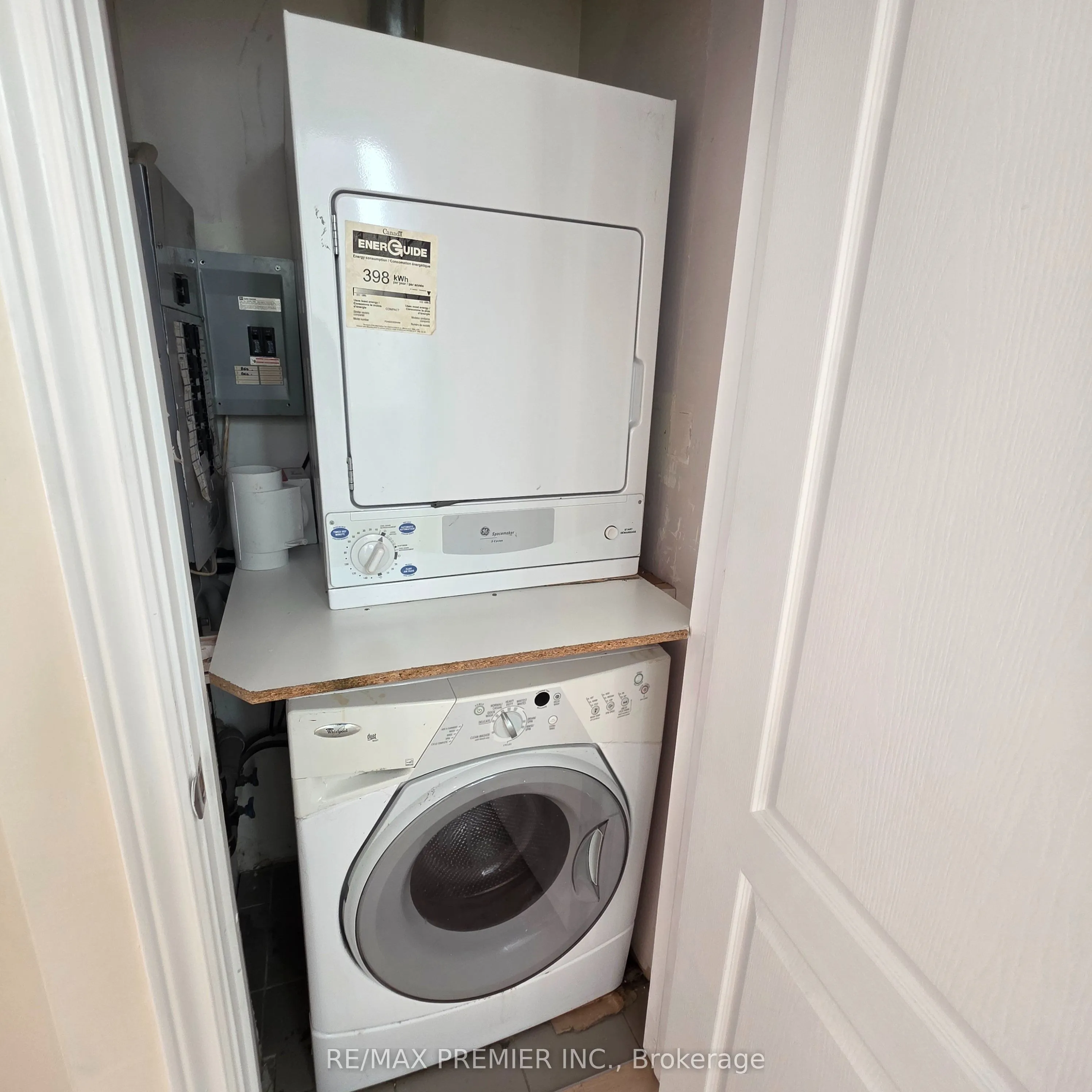 1487 King Street W #103 - Upper