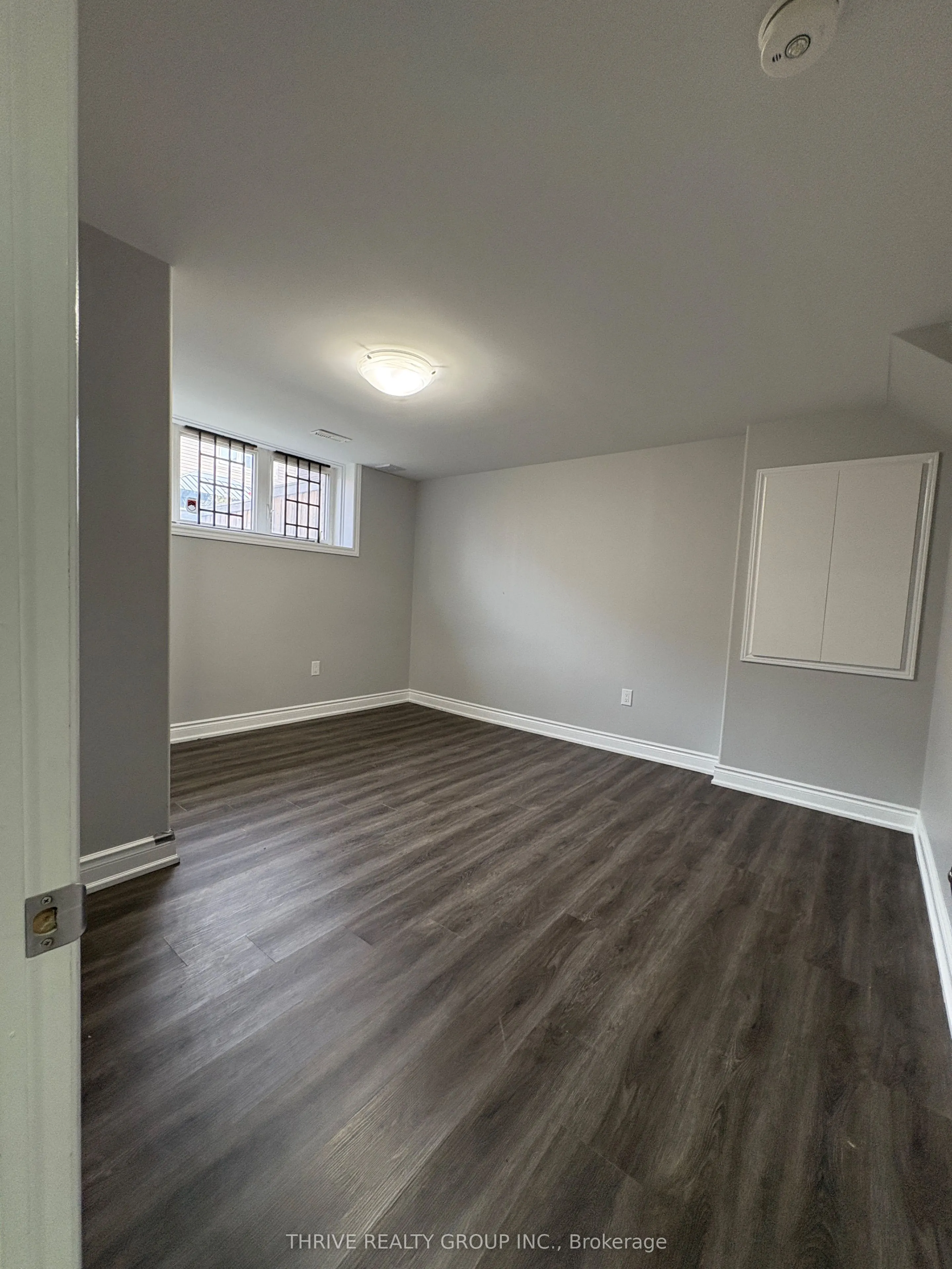 1215 Clifford Point