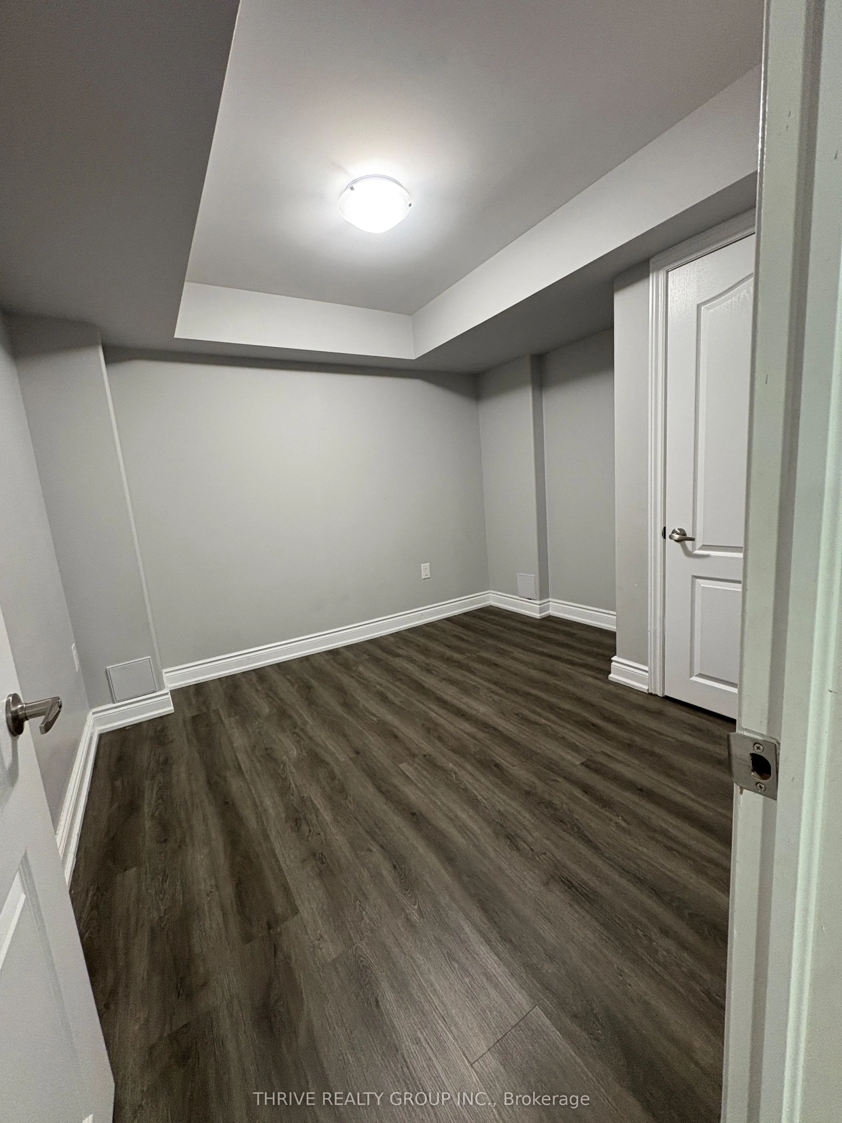 1215 Clifford Point