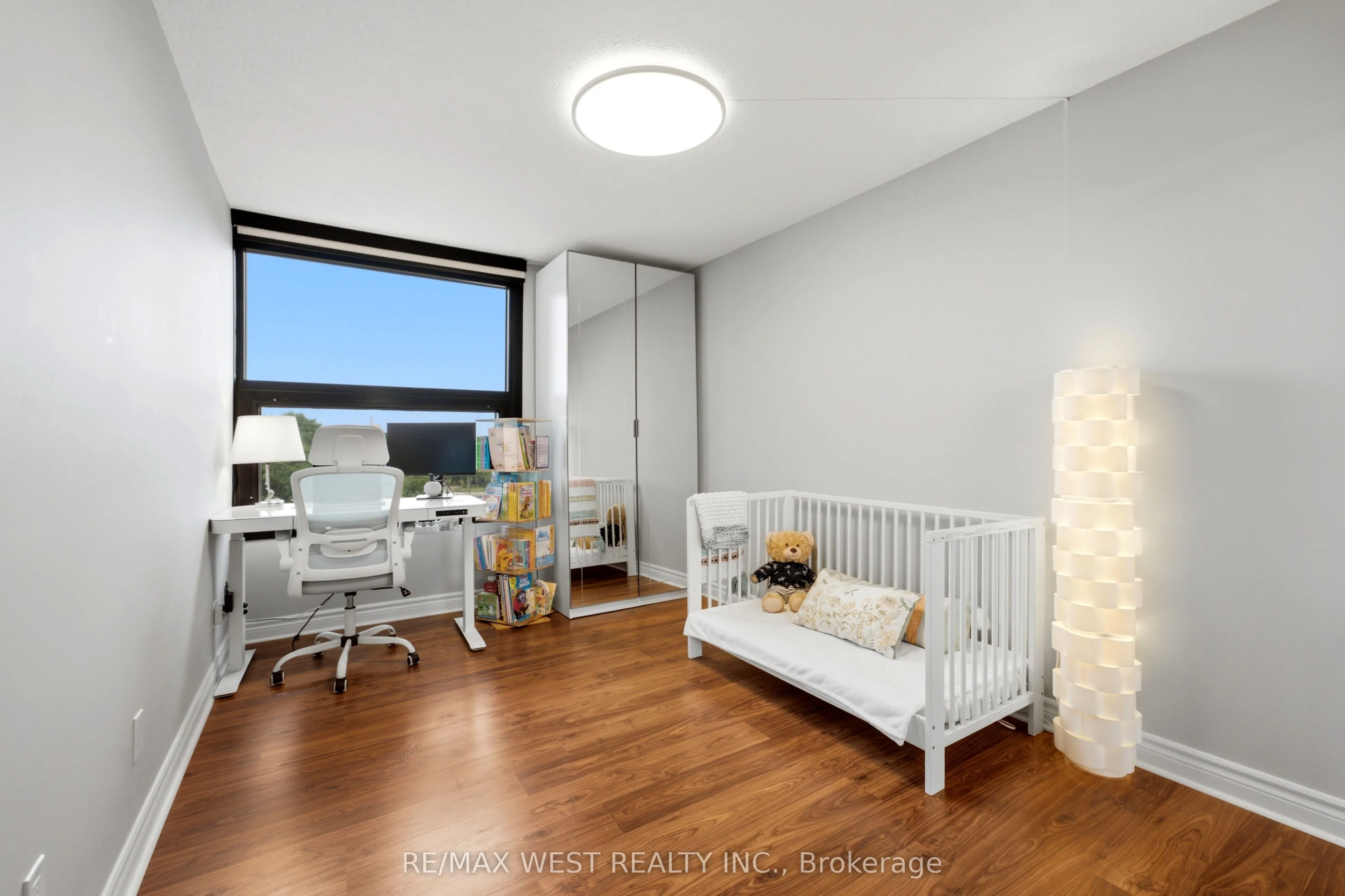 1300 Bloor Street #504