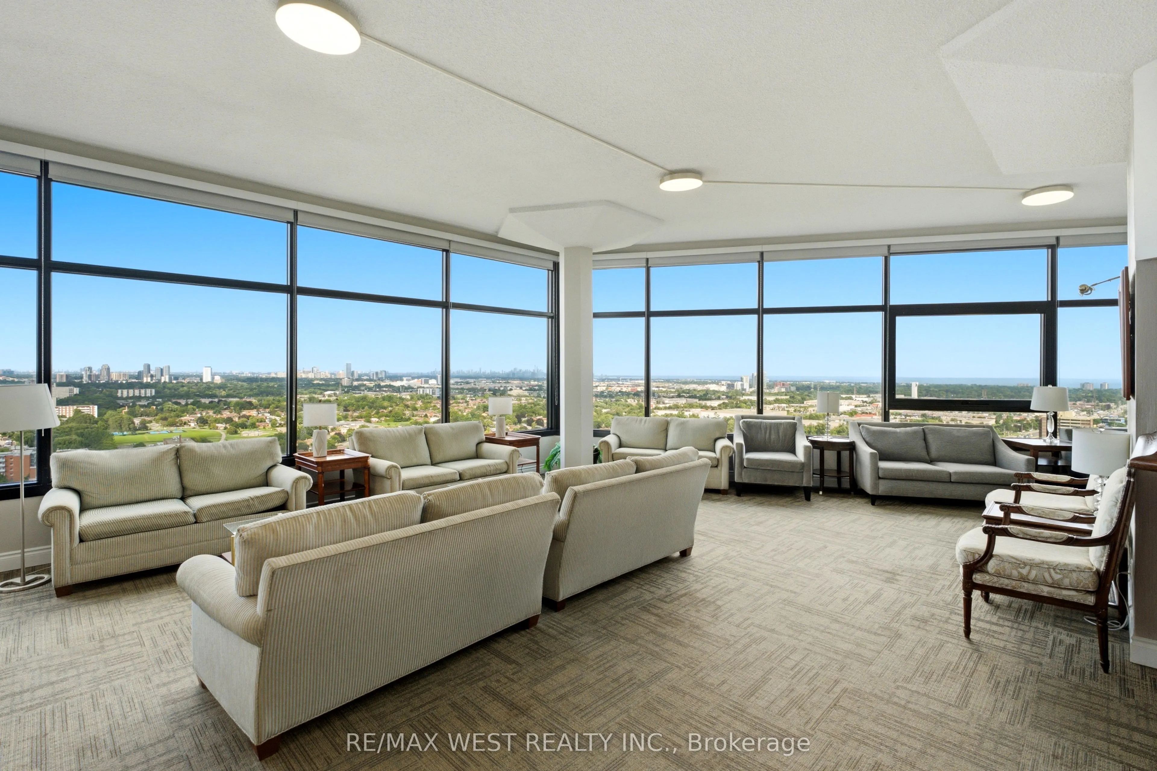 1300 Bloor Street #504