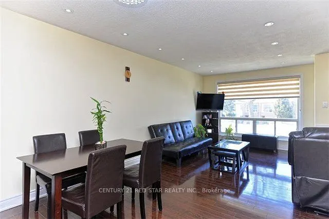 65 Newstead Crescent
