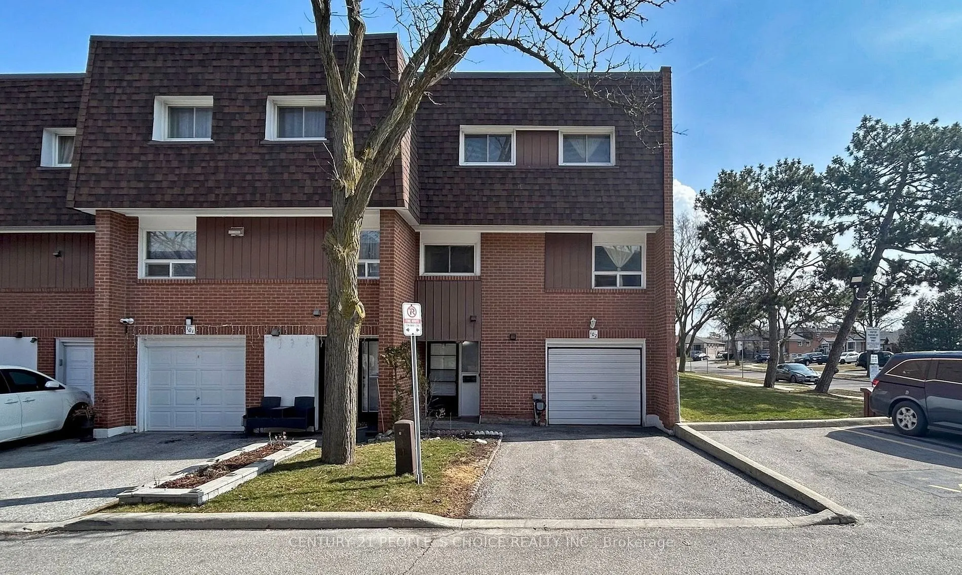 4 Litchfield Court NW #102
