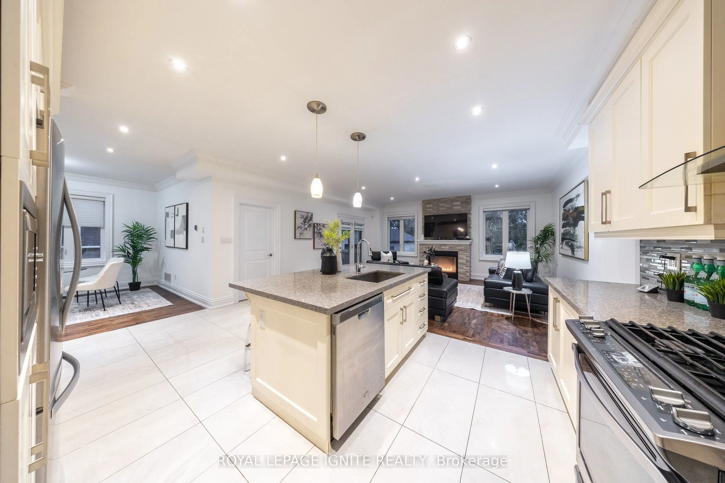 31 Jodphur Avenue