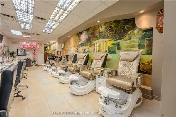 1 Steeles Avenue #11
