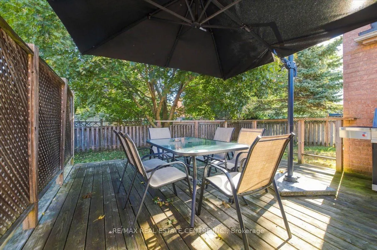 22 Birchway Place