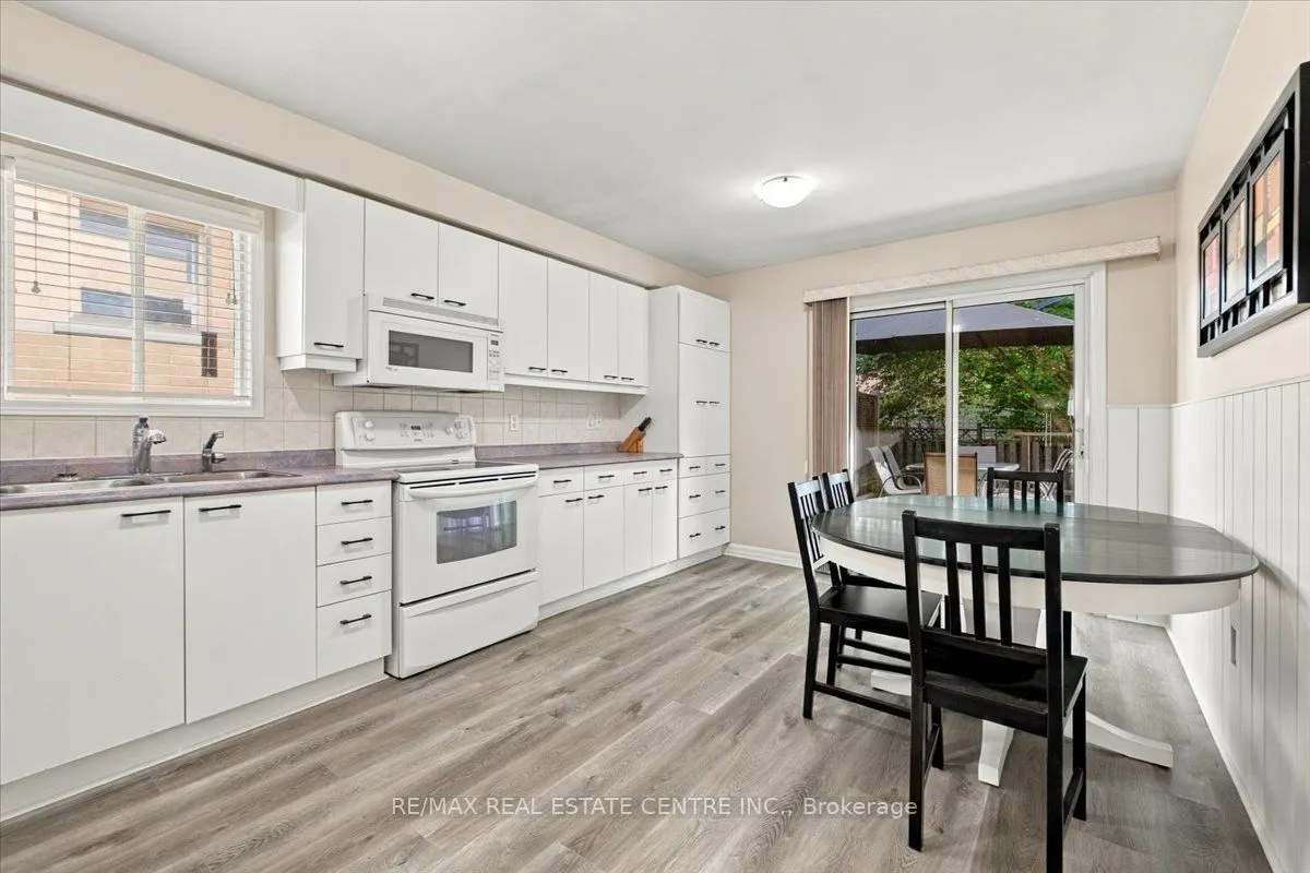 22 Birchway Place