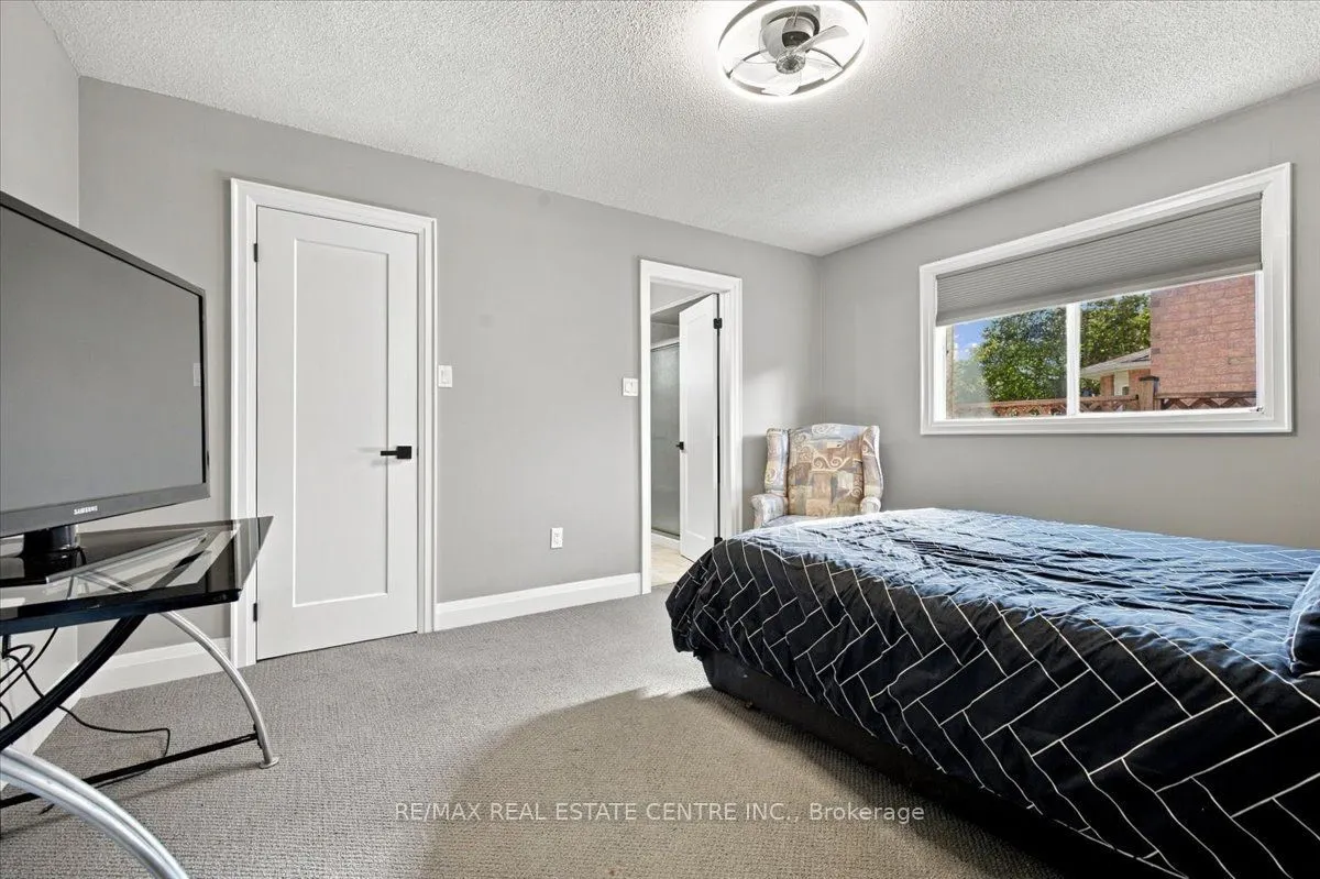 22 Birchway Place