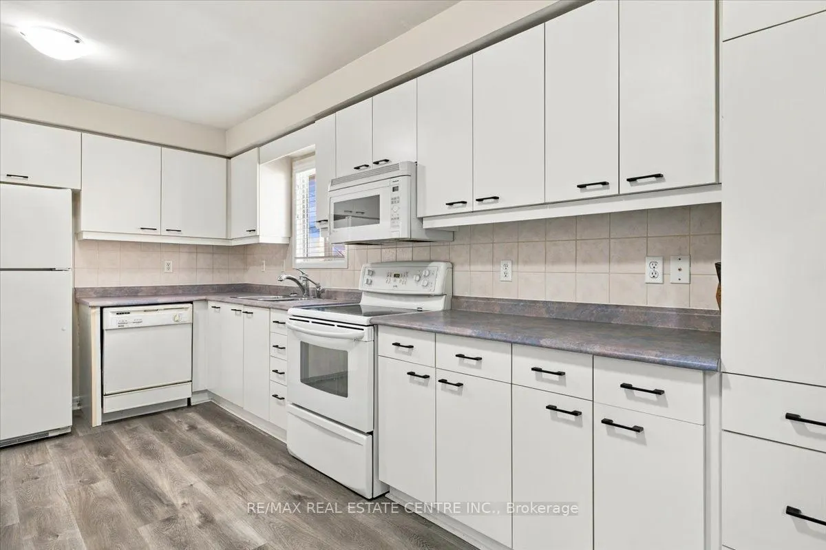 22 Birchway Place
