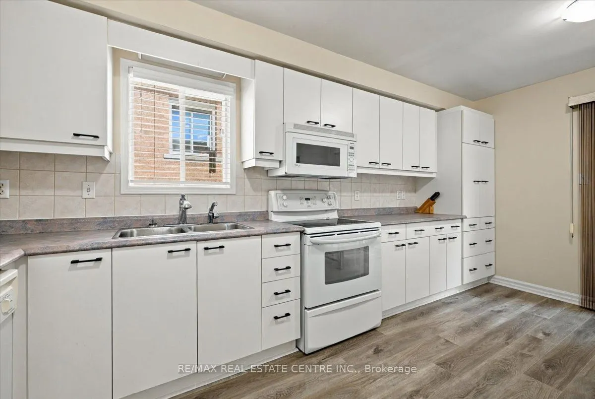 22 Birchway Place