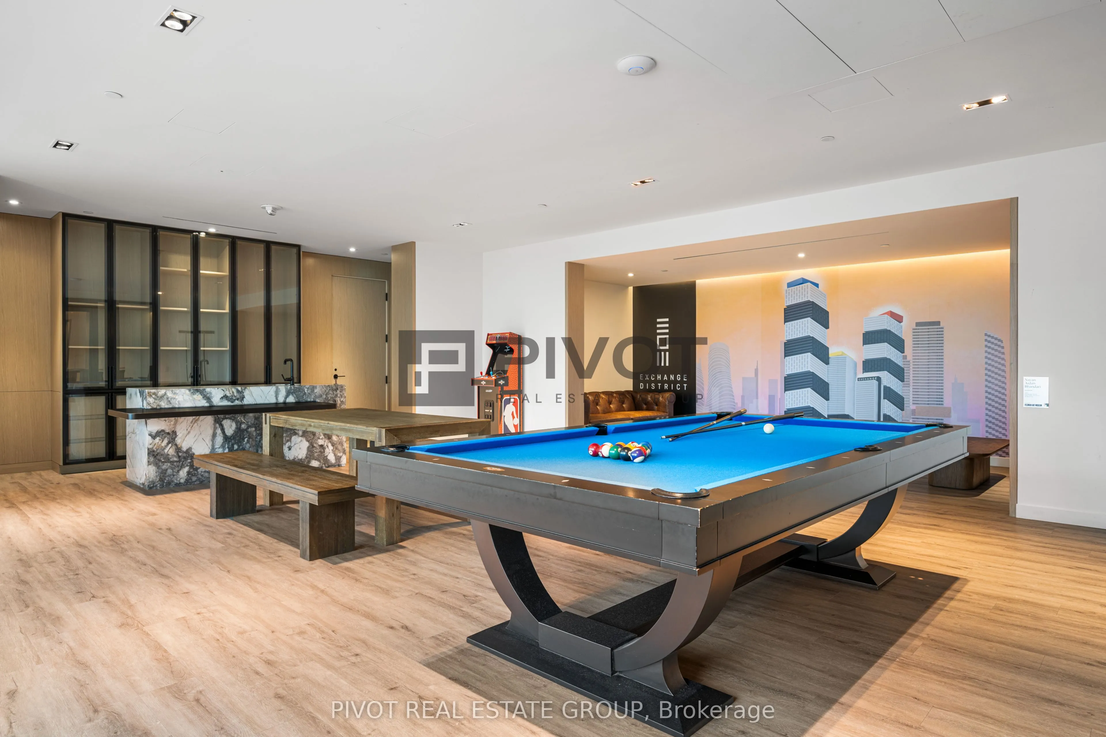 4023 The Exchange #1409