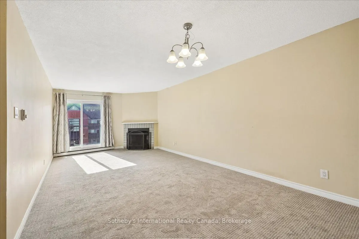1450 Glen Abbey Gate #434