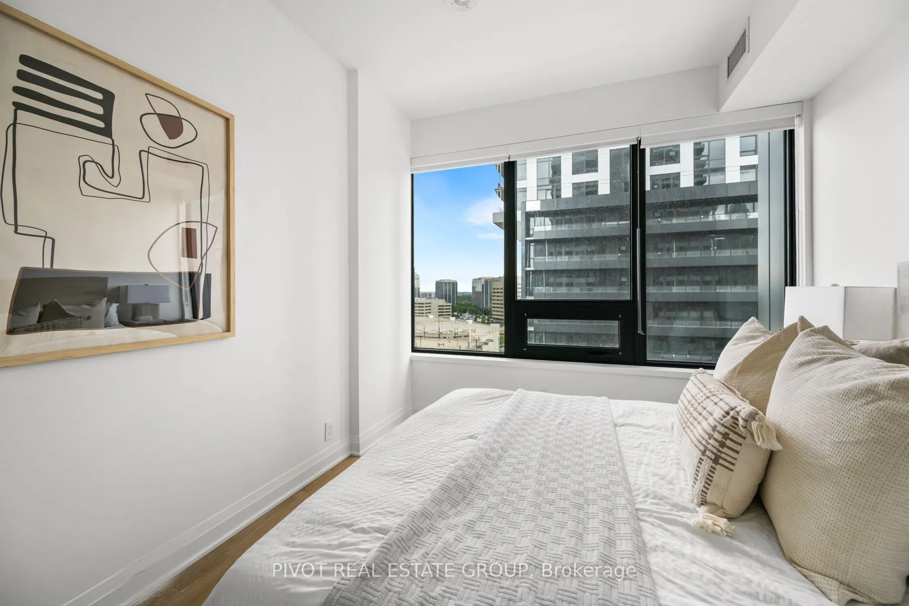 4023 The Exchange #1802