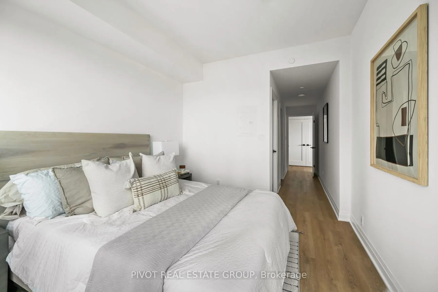 4023 The Exchange #1802