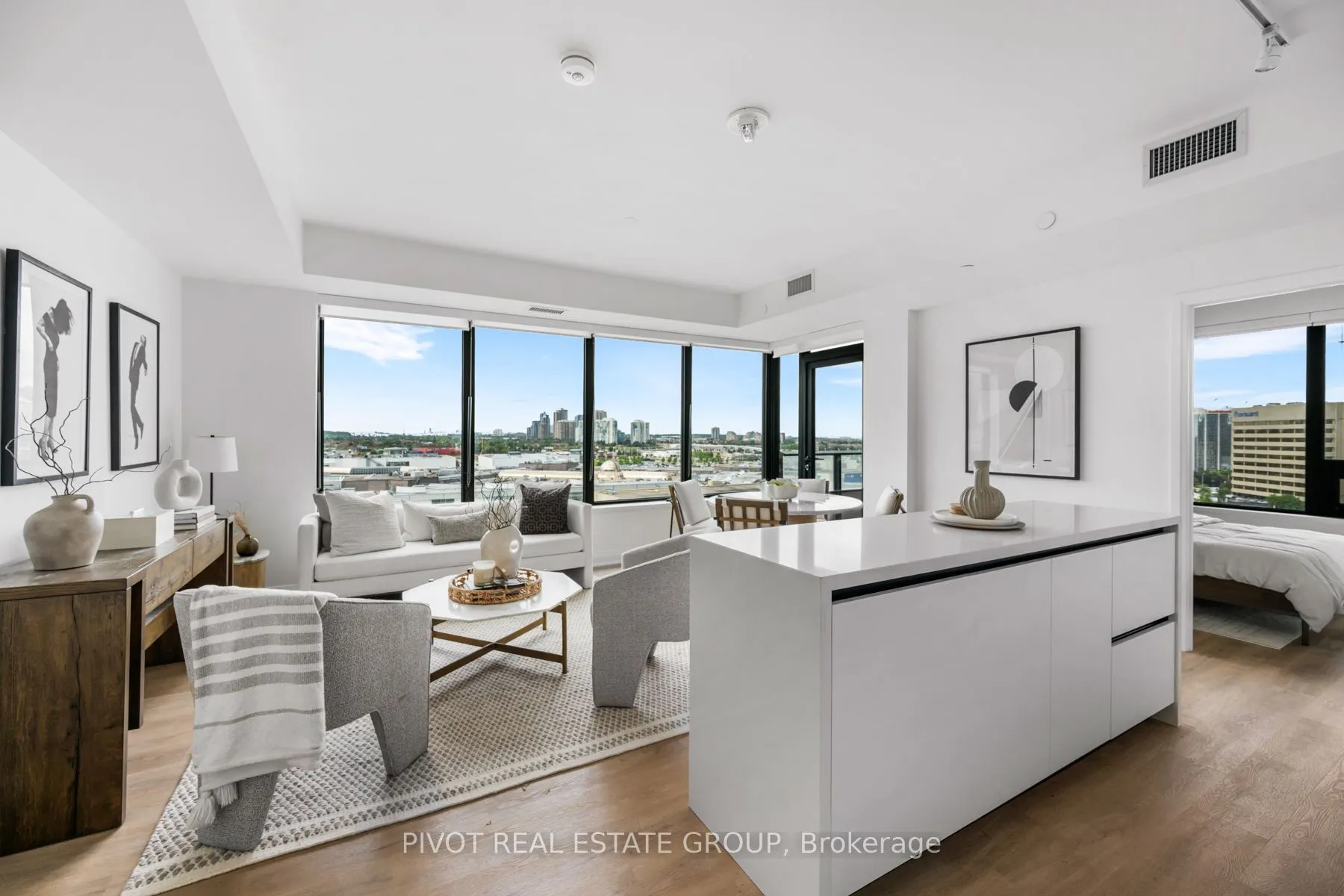 4023 The Exchange #1802
