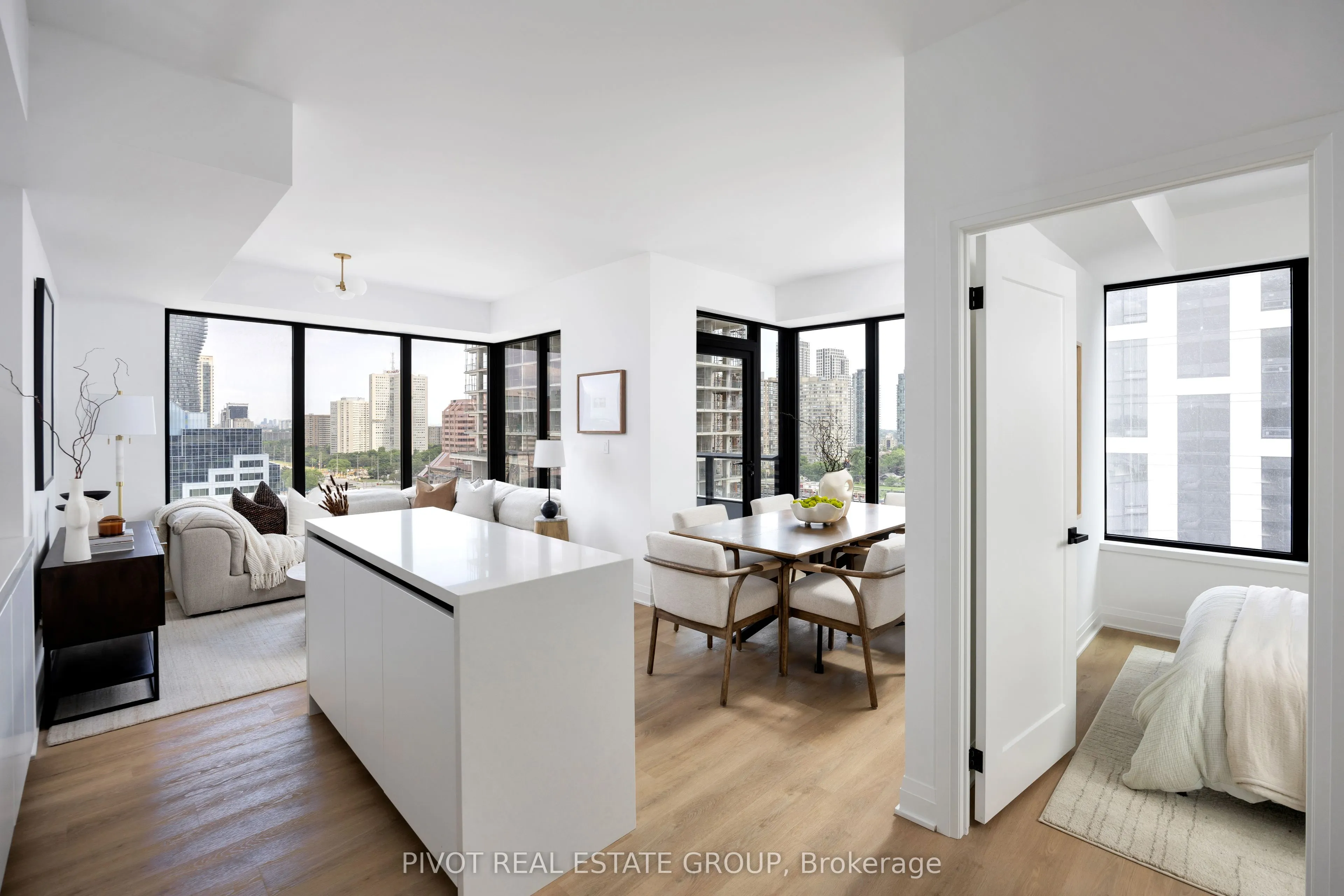 4023 The Exchange #1307