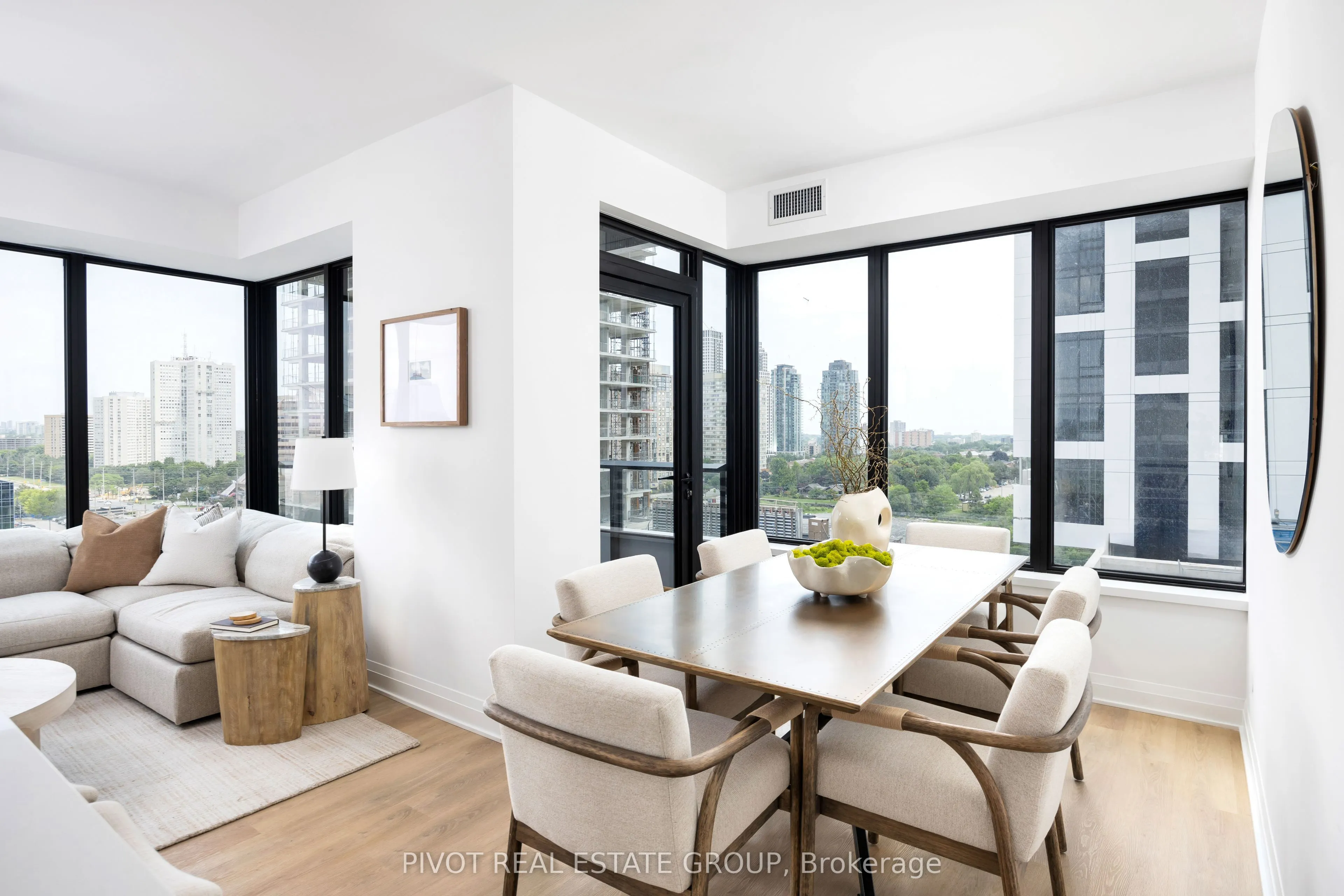 4023 The Exchange #1307
