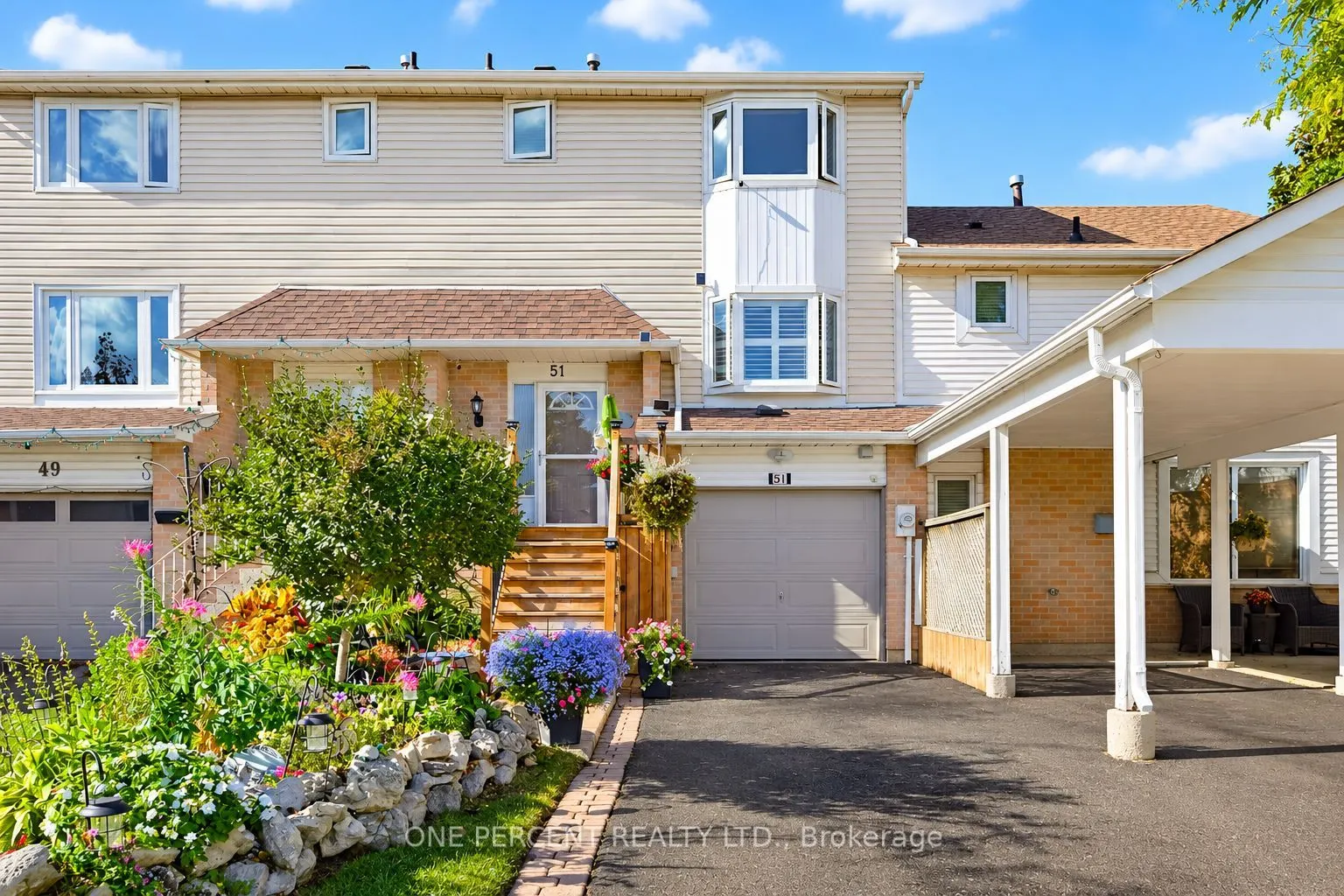 51 Courtleigh Square
