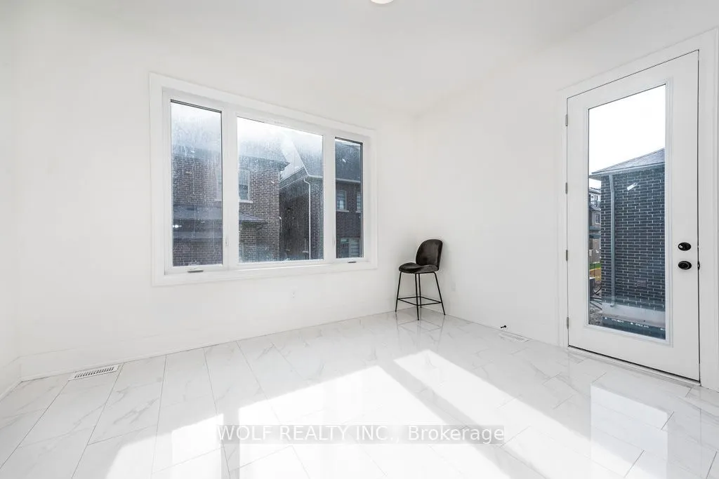 80 Jack Bowerbank Boulevard