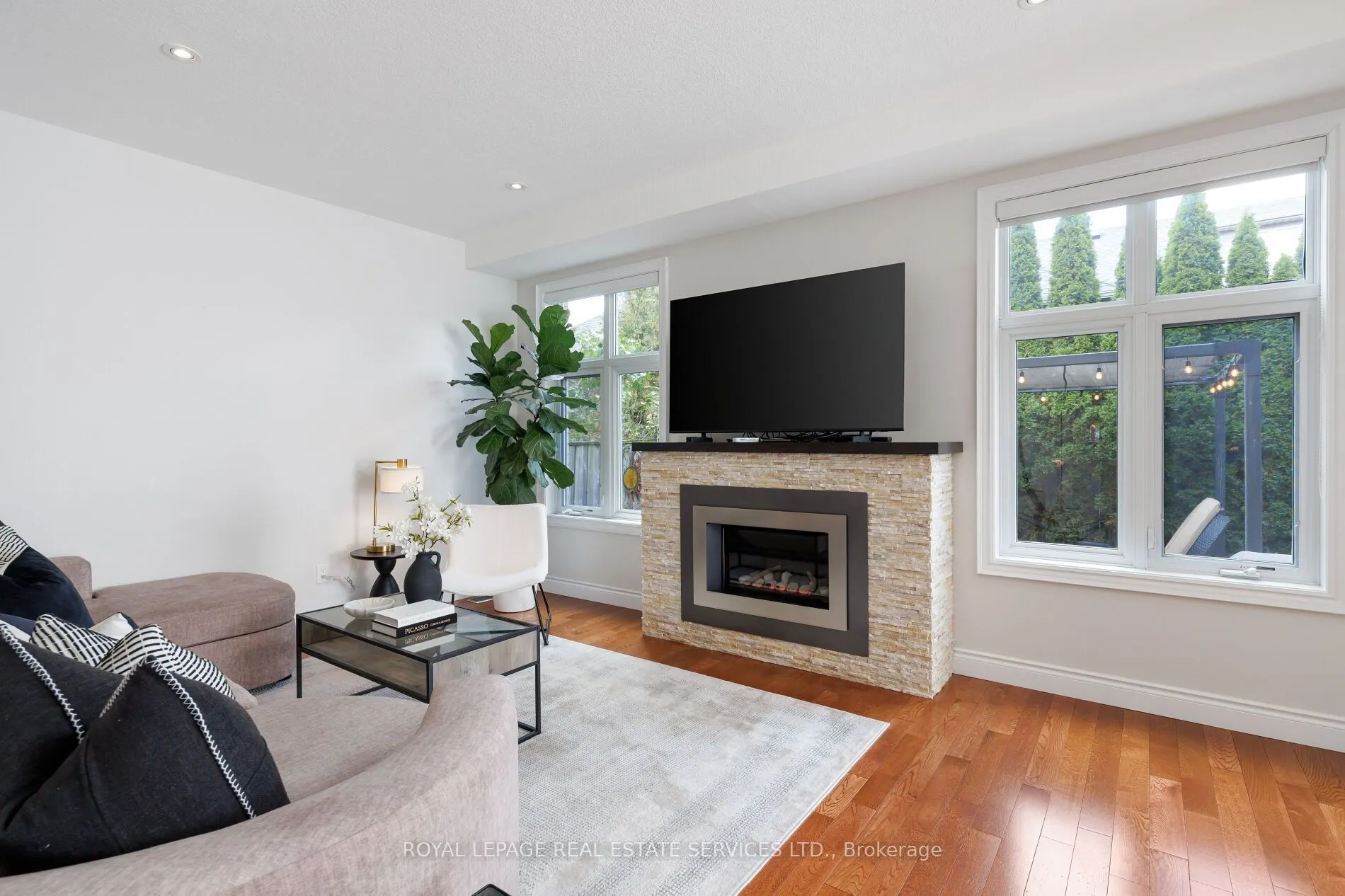 2619 North Ridge Trail
