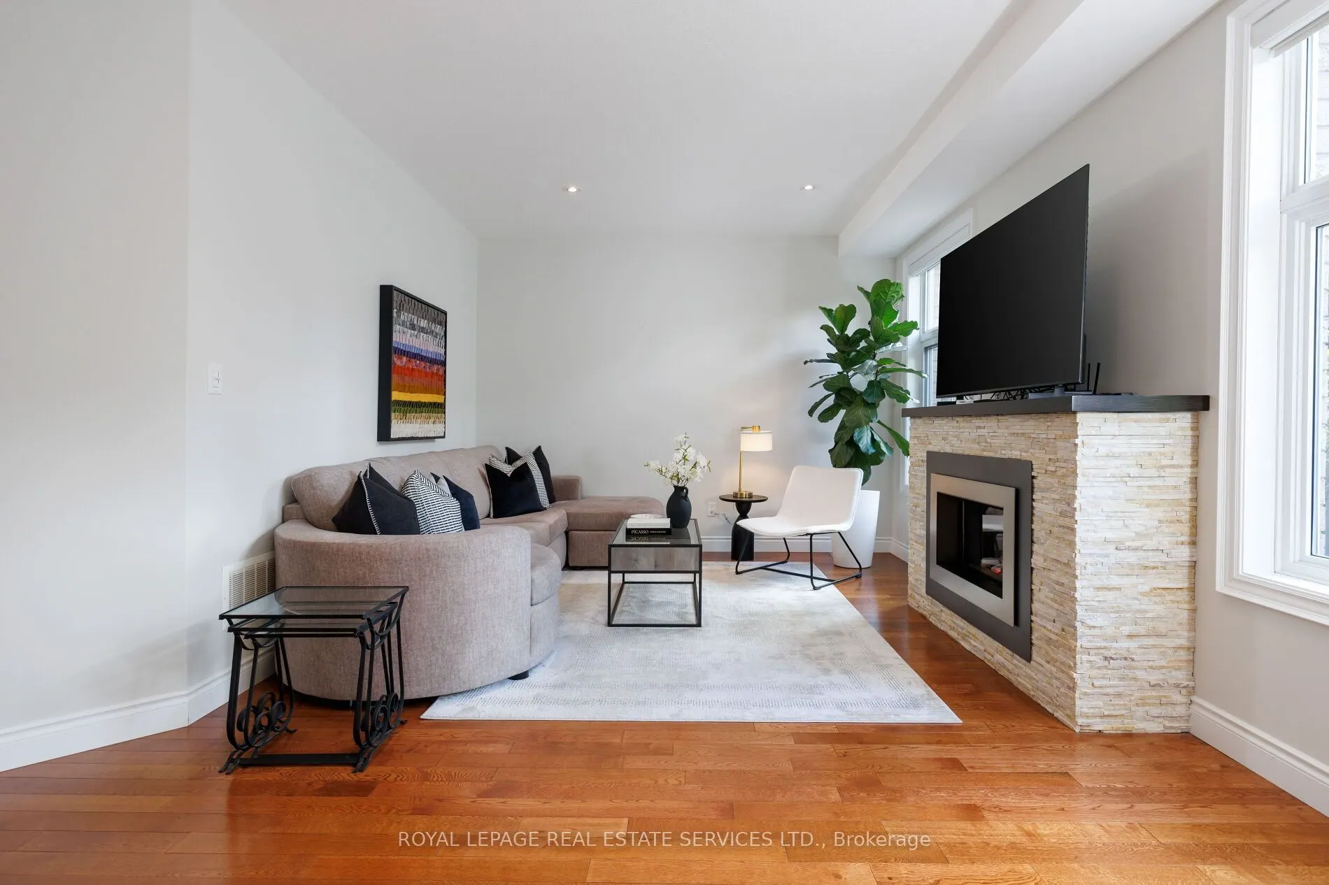 2619 North Ridge Trail