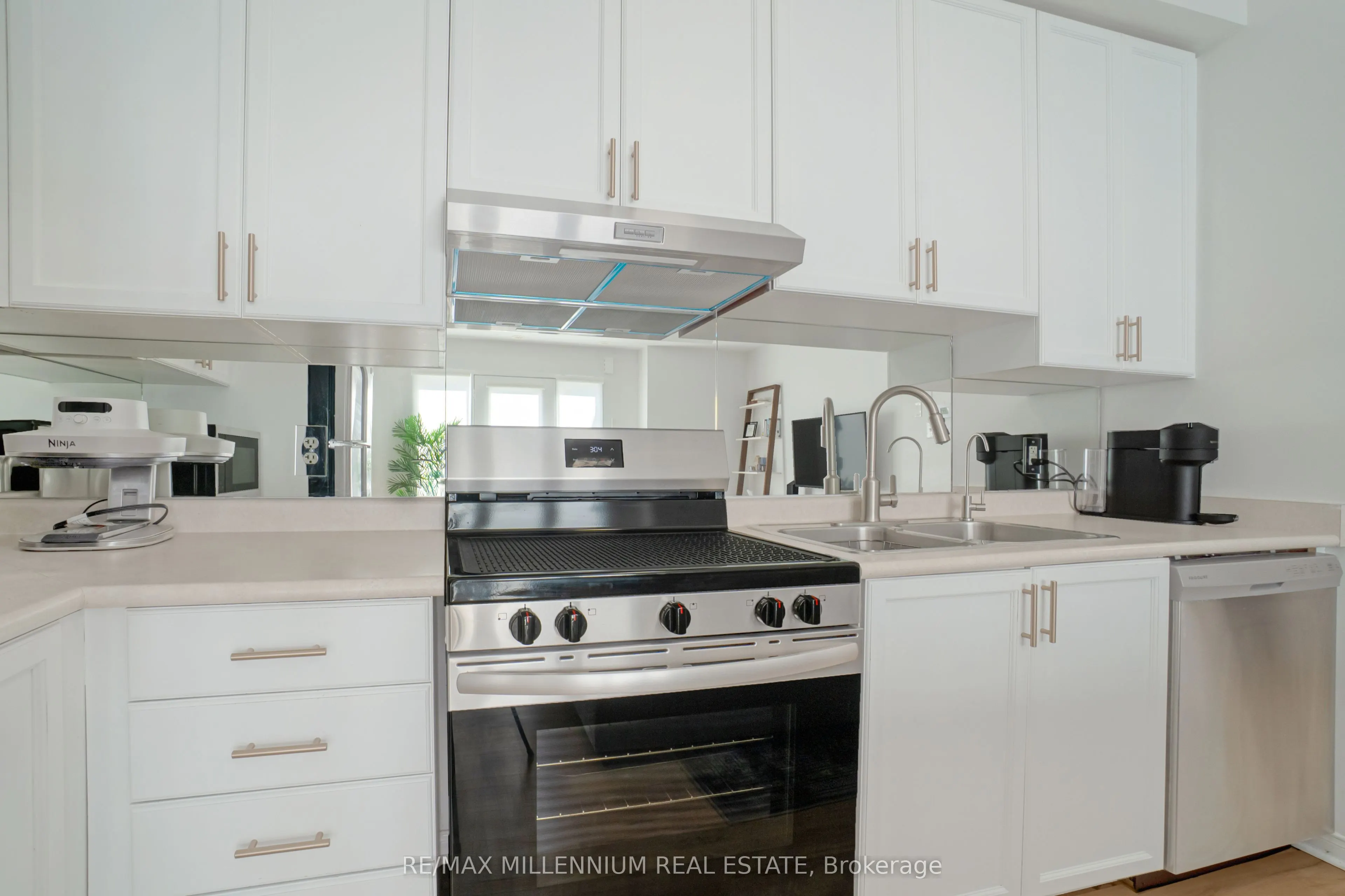5650 Winston Churchill Boulevard #62